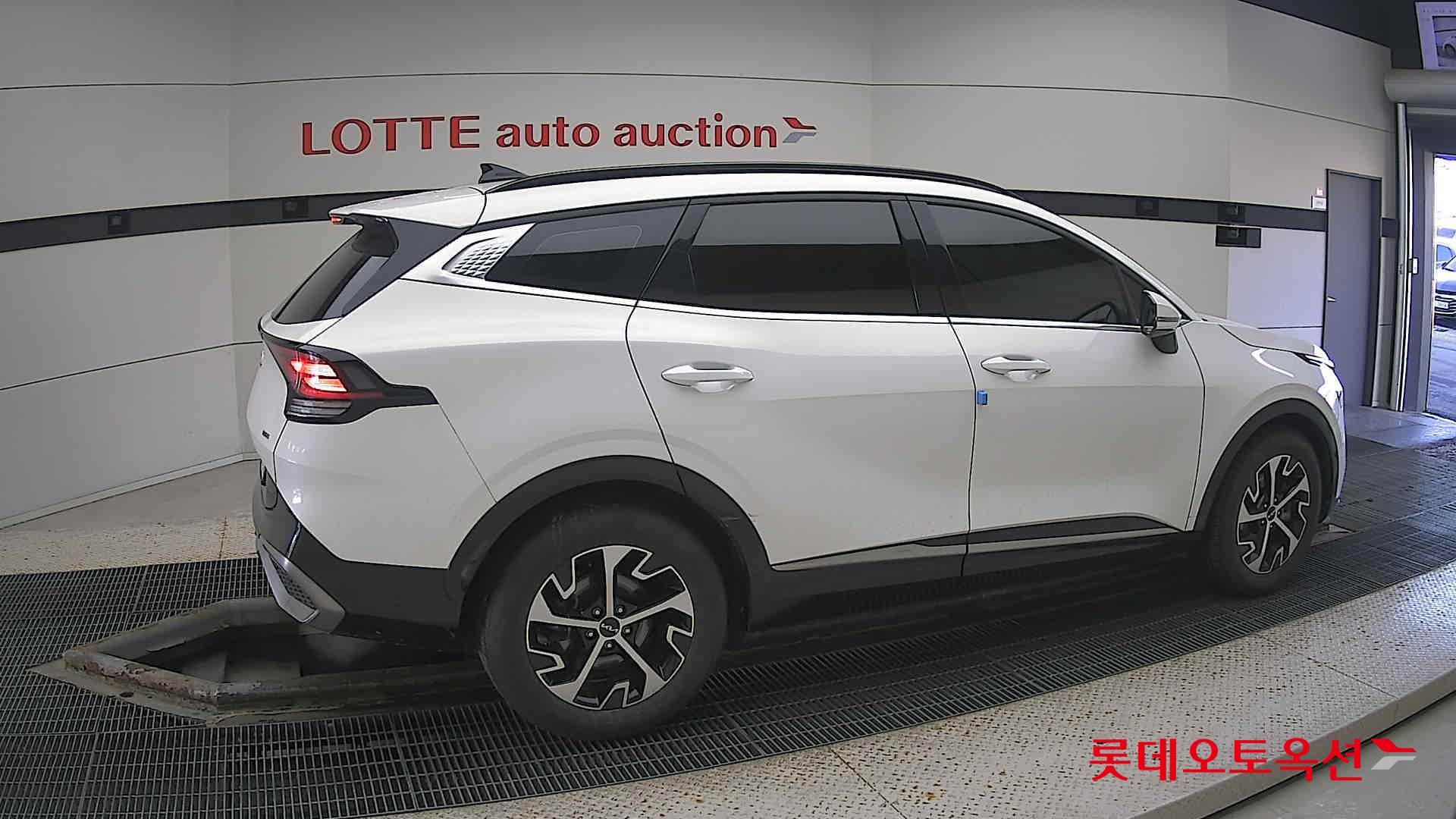 Kia Sportage Hybrid id 3461941 из Кореи 18