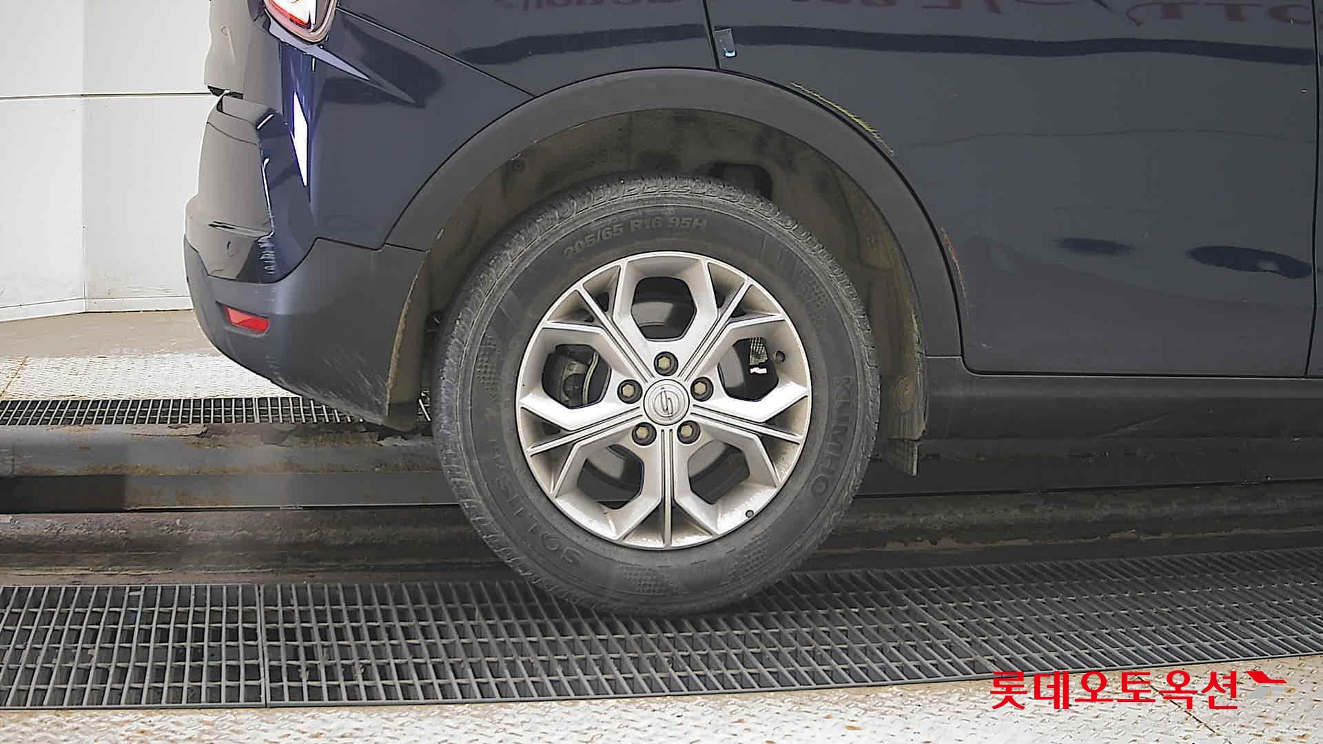 SsangYong Tivoli id 3461882 из Кореи 24