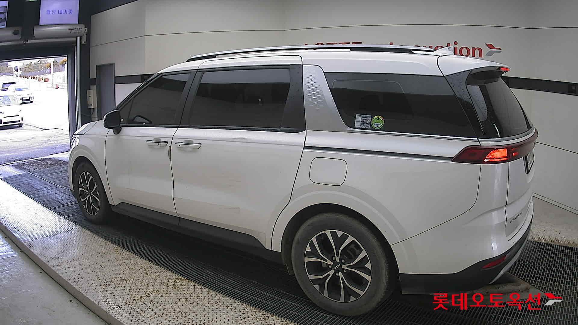 Kia Carnival id 3461964 из Кореи 10