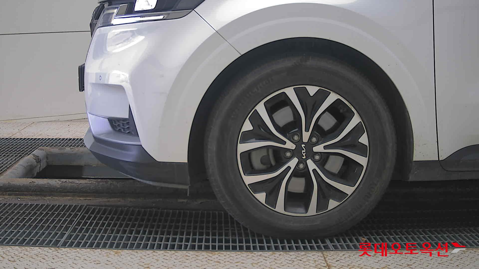 Kia Carnival id 3461964 из Кореи 21