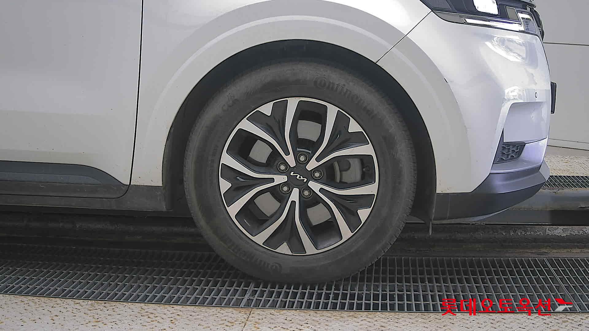 Kia Carnival id 3461964 из Кореи 23