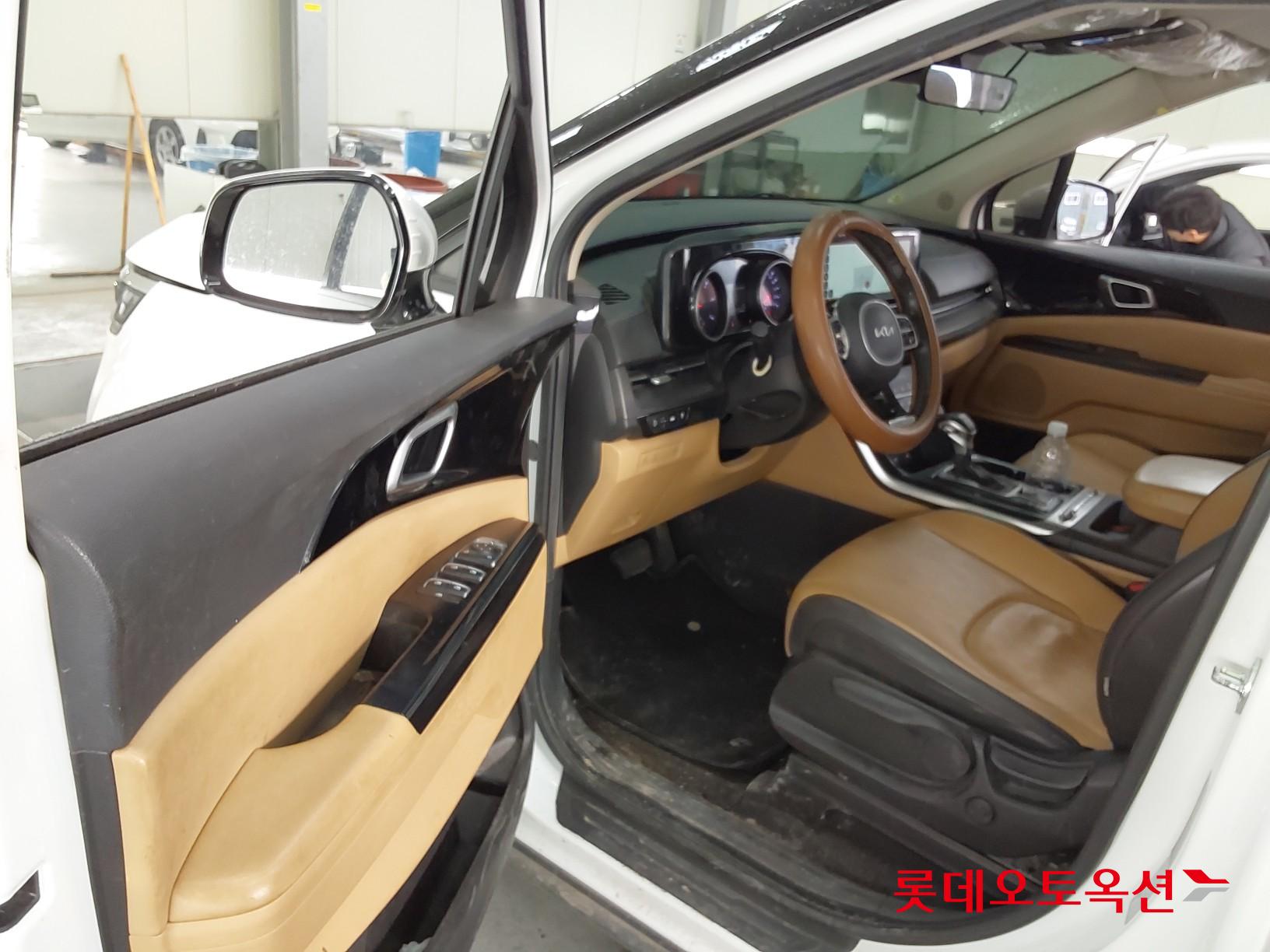 Kia Carnival id 3461964 из Кореи 35