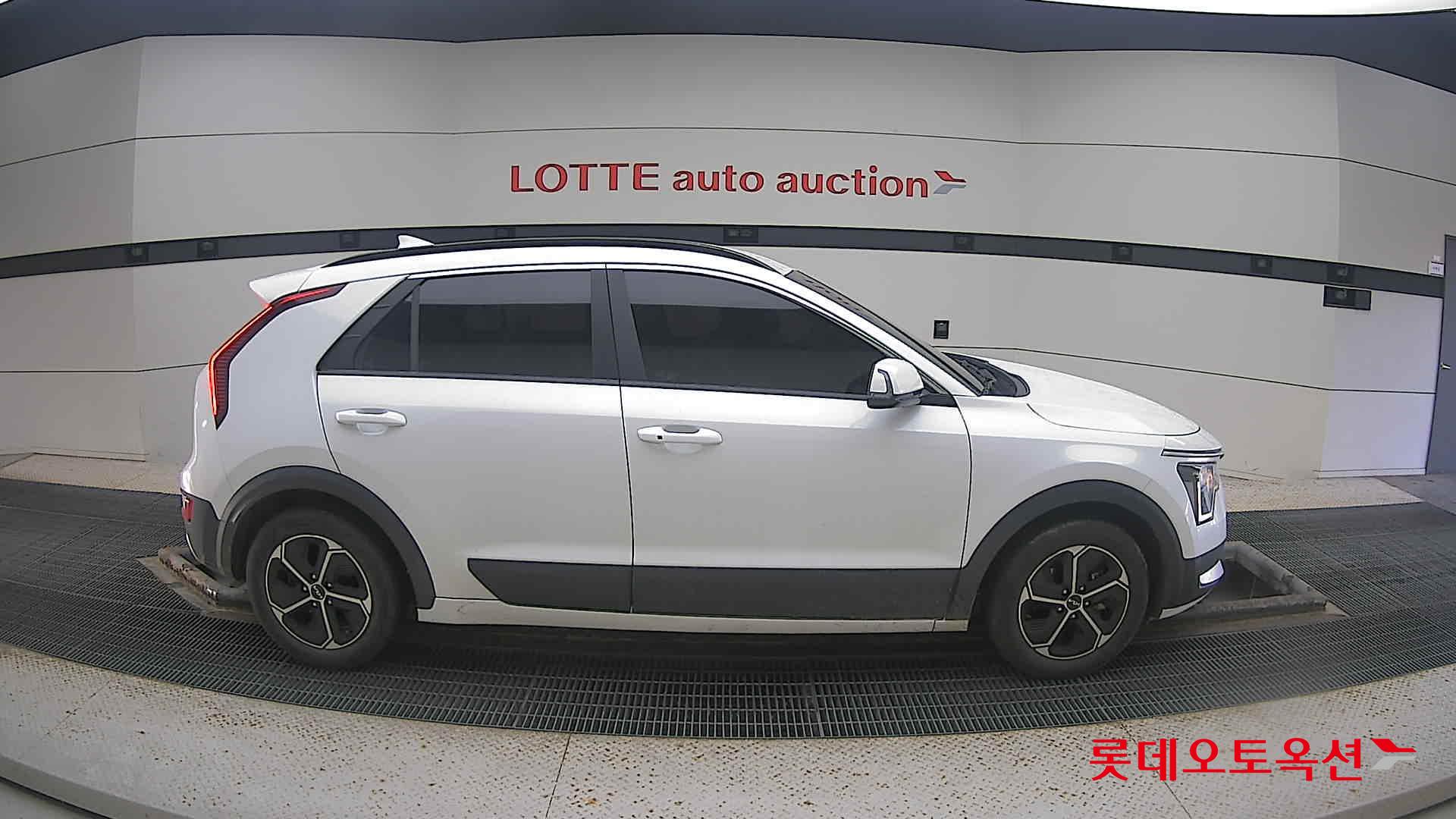 Kia Niro Hybrid 2022 Snow White Pearl (optional) из Кореи, фото 3