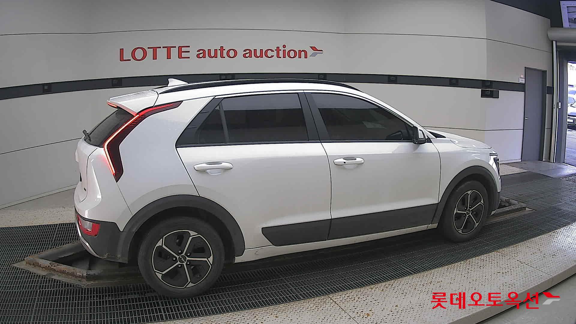 Kia Niro Hybrid id 3466767 из Кореи 18