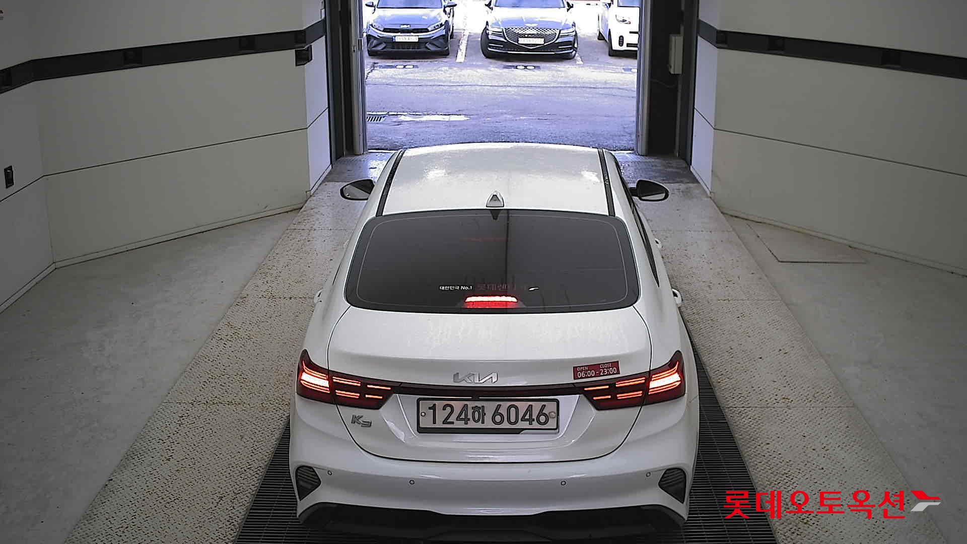 Kia K3 2022 Snow White Pearl из Кореи, фото 5