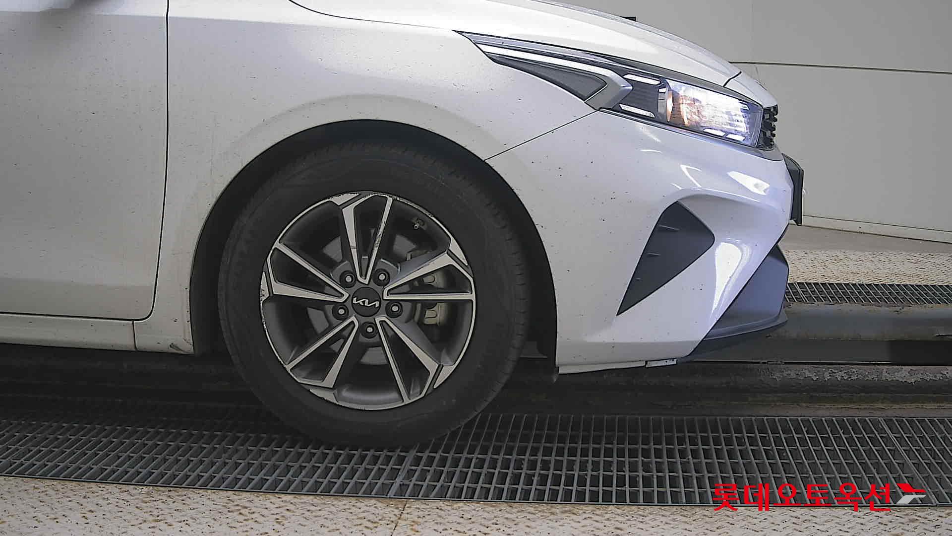 Kia K3 id 3461979 из Кореи 23