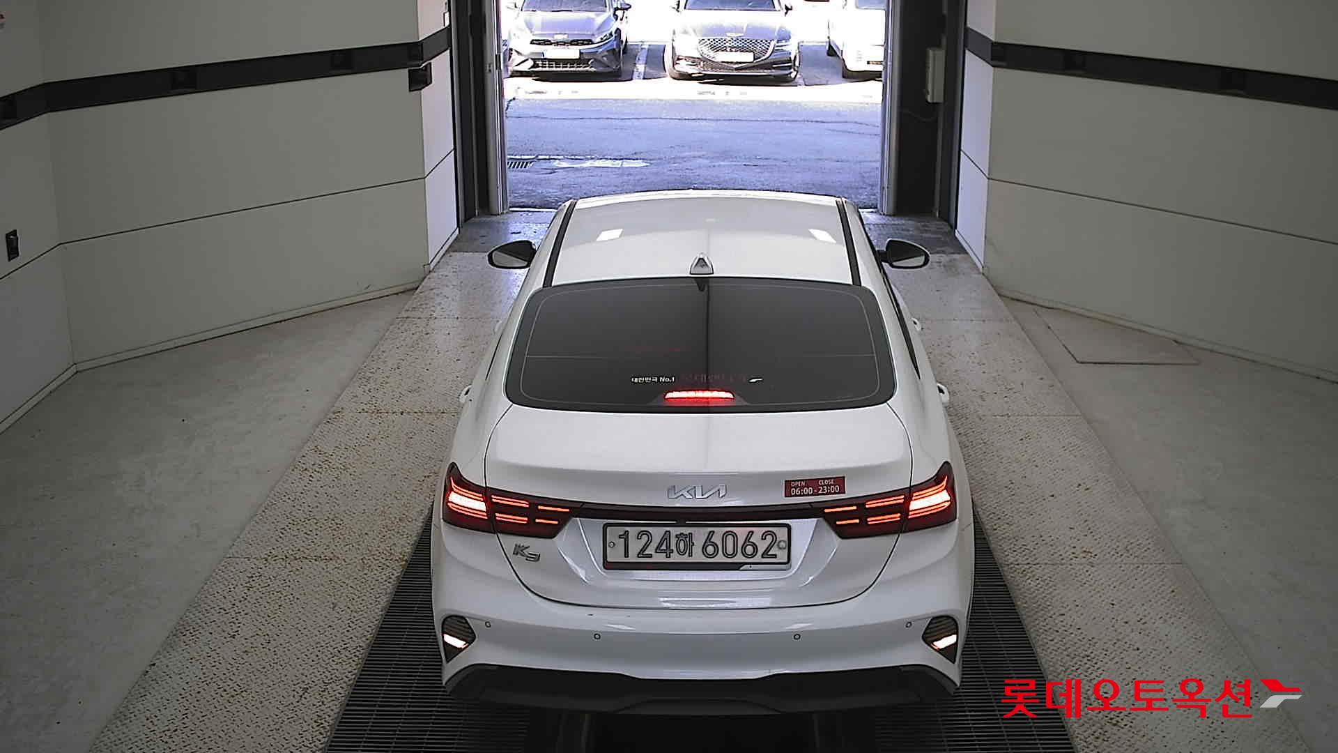 Kia K3 2022 Snow White Pearl из Кореи, фото 5