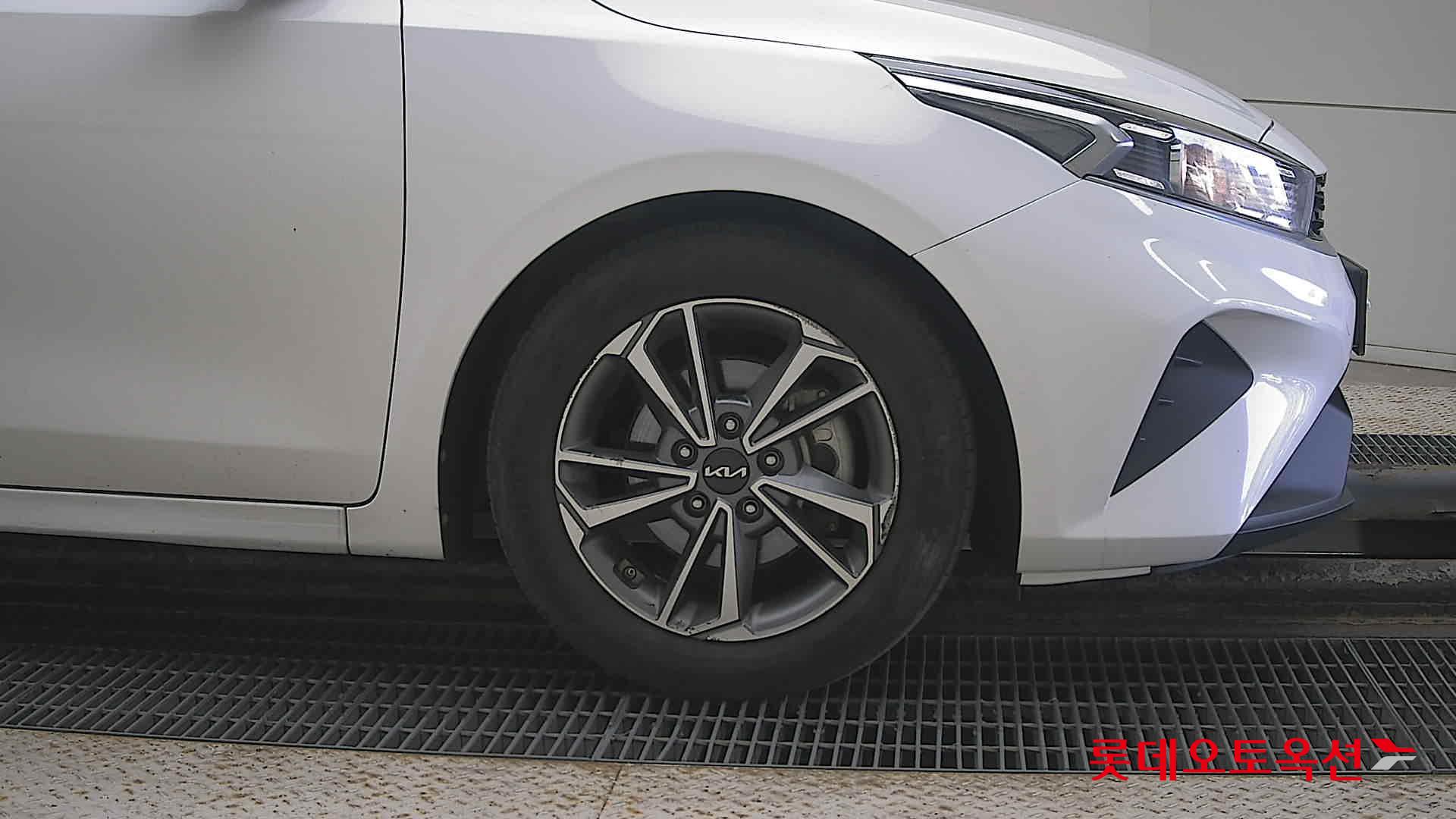 Kia K3 id 3461961 из Кореи 23