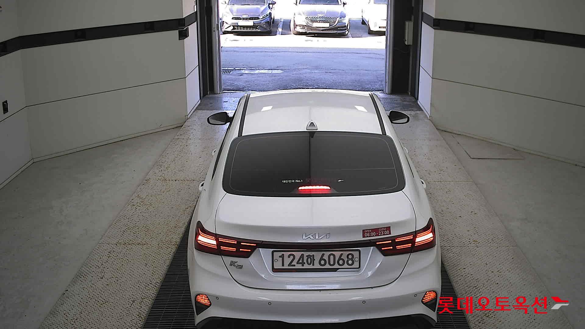 Kia K3 2022 Snow White Pearl из Кореи, фото 5