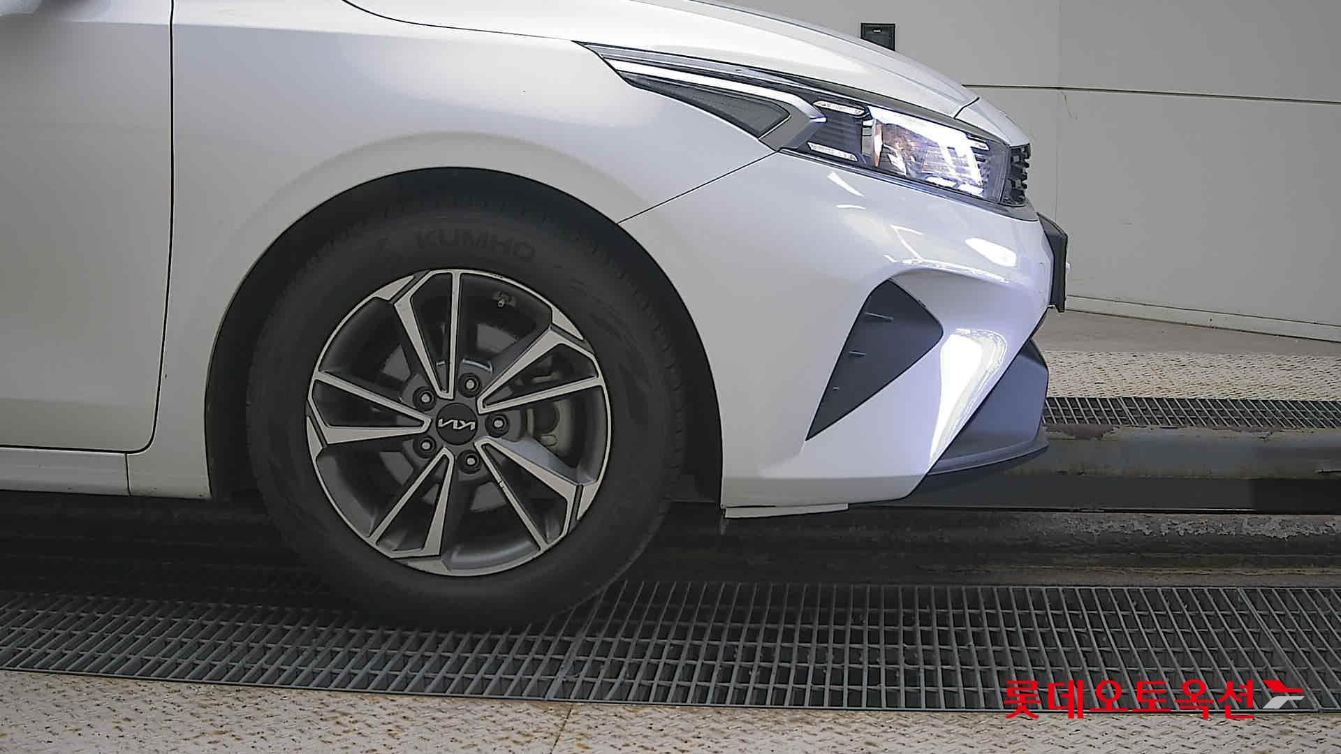 Kia K3 id 3461950 из Кореи 23