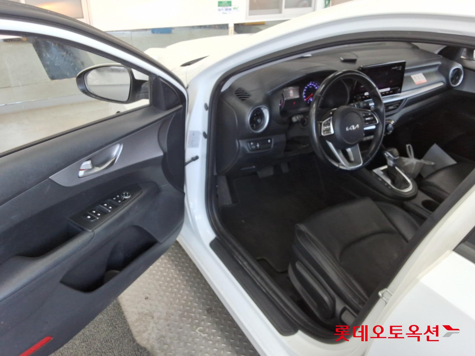 Kia K3 id 3461950 из Кореи 35