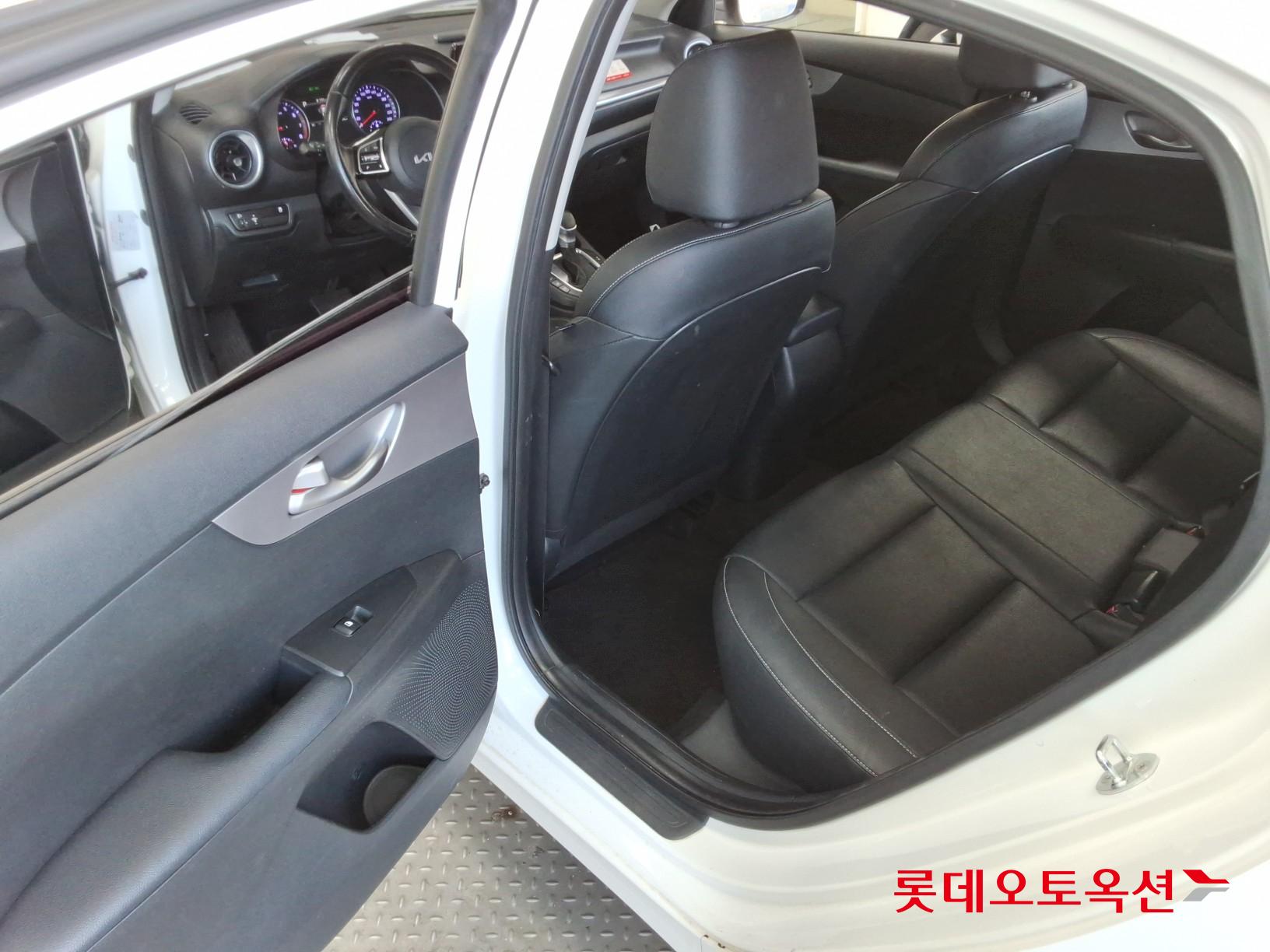 Kia K3 id 3461950 из Кореи 36