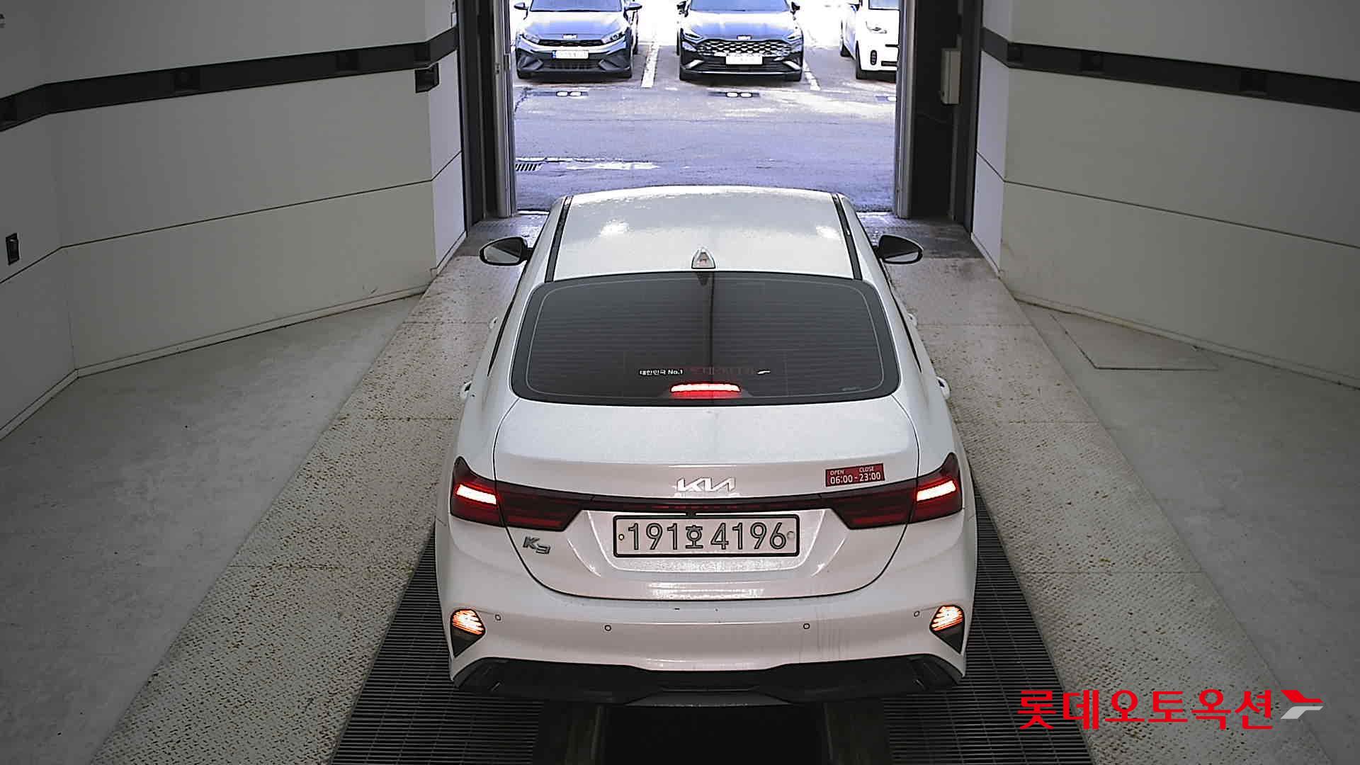 Kia K3 2022 Snow White Pearl из Кореи, фото 5