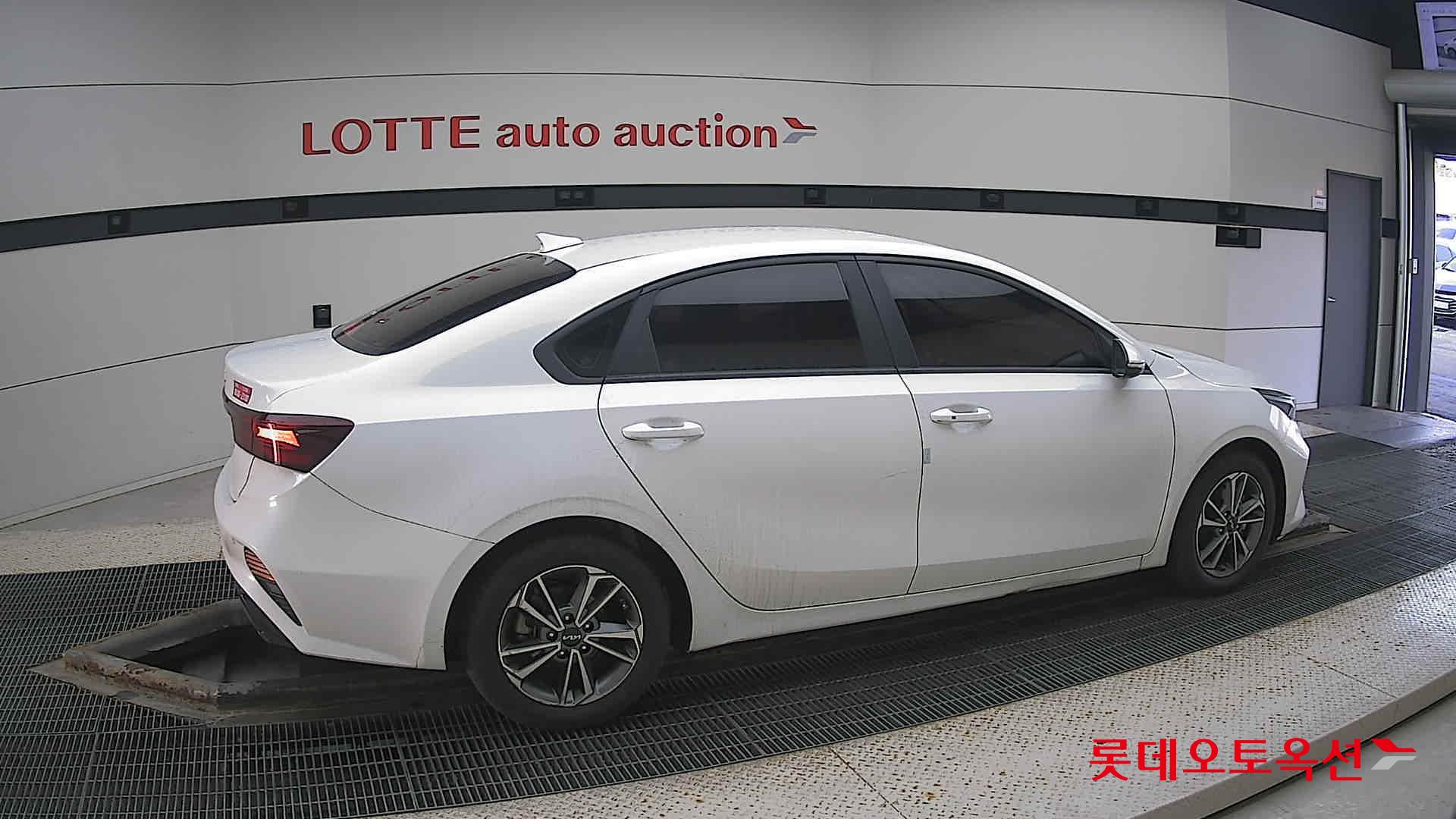 Kia K3 id 3466841 из Кореи 18