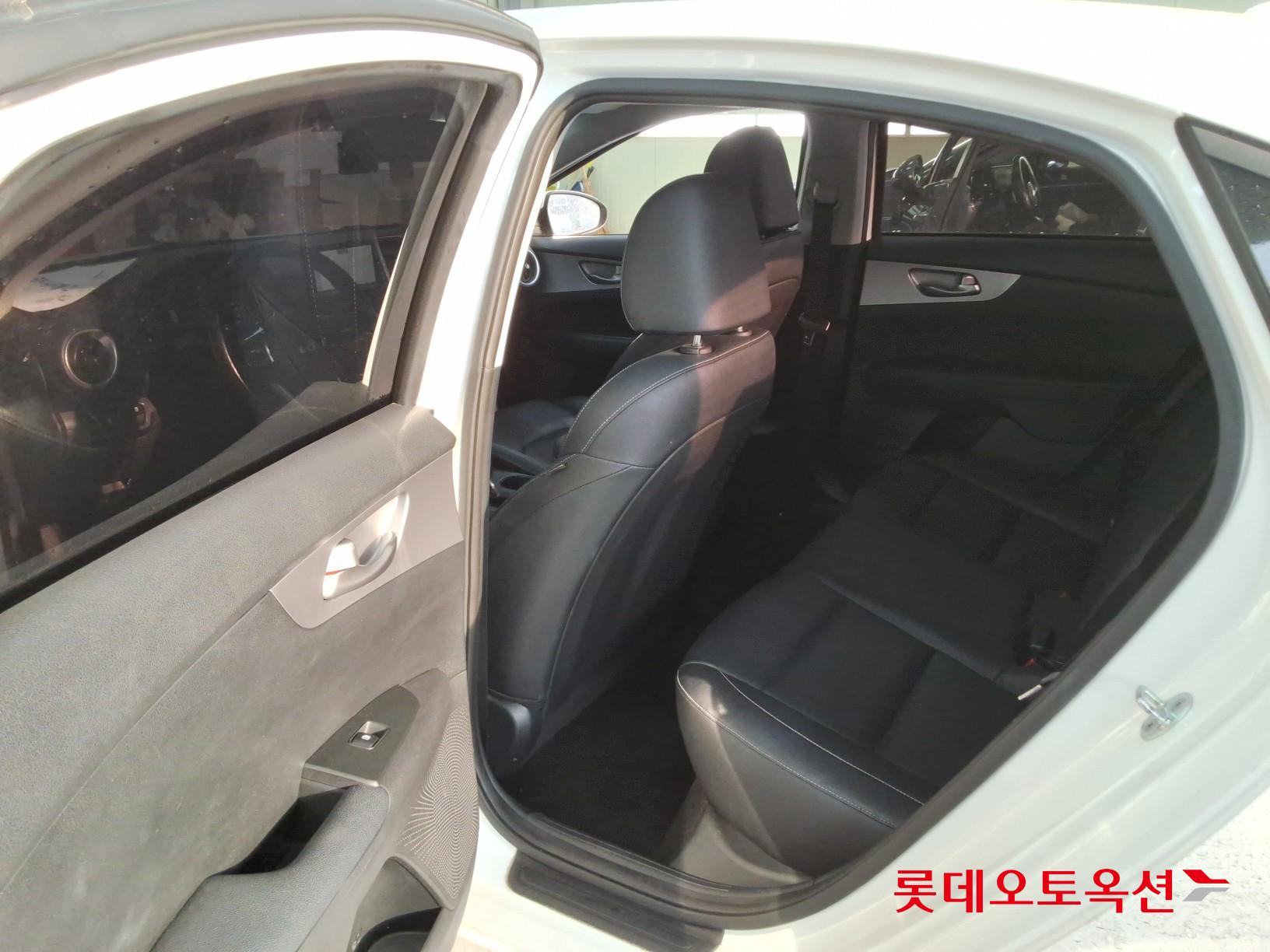 Kia K3 id 3466841 из Кореи 35