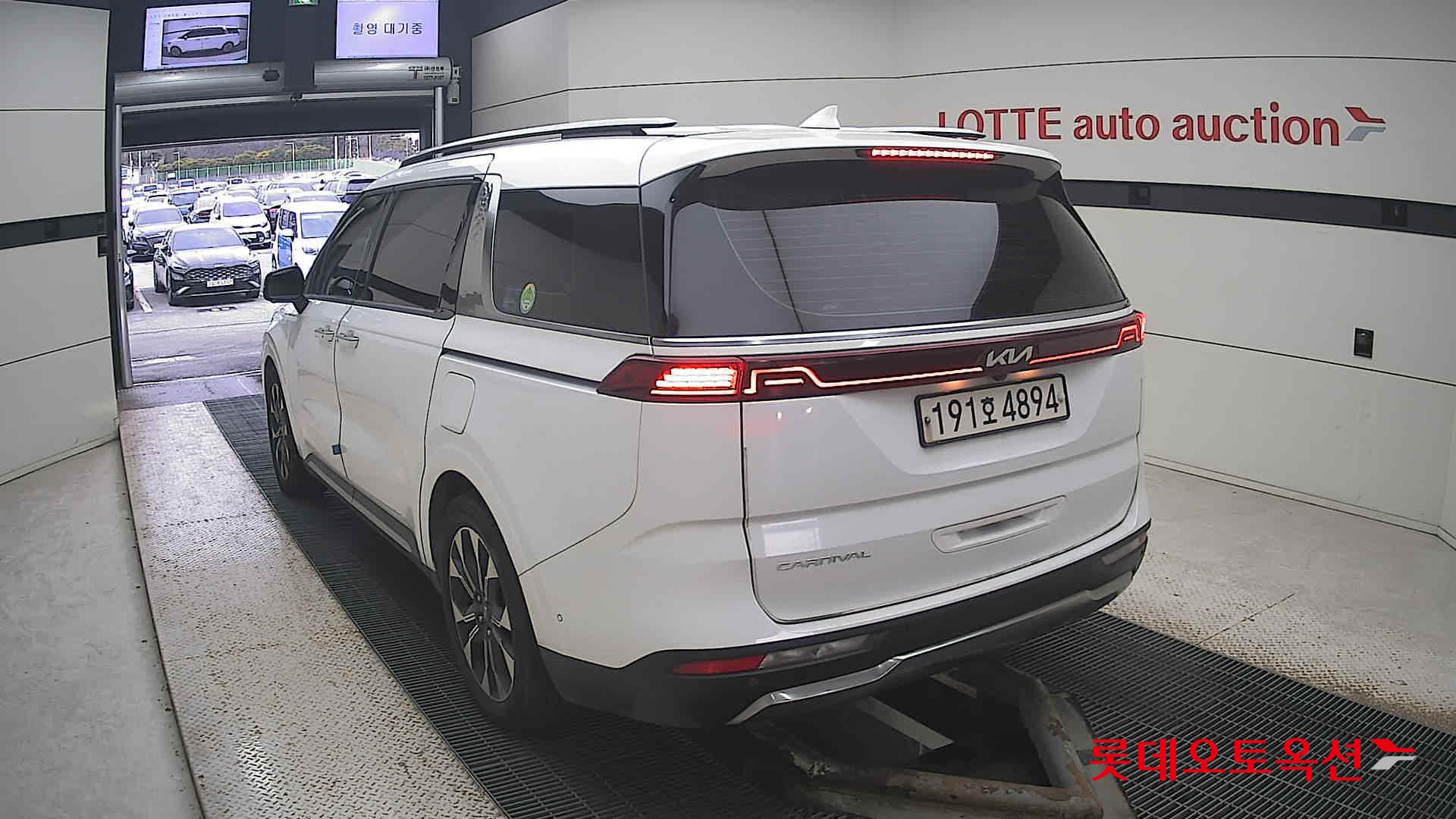 Kia Carnival id 3466786 из Кореи 9