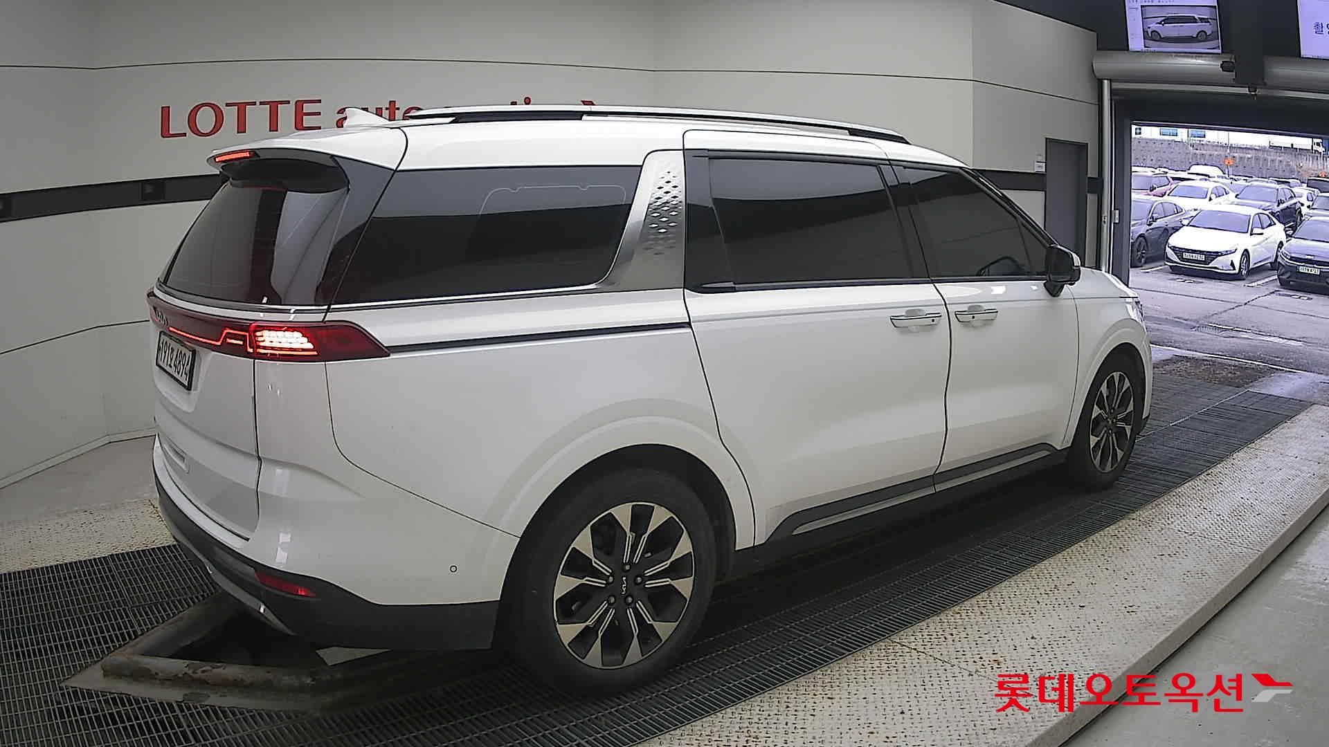 Kia Carnival id 3466786 из Кореи 19