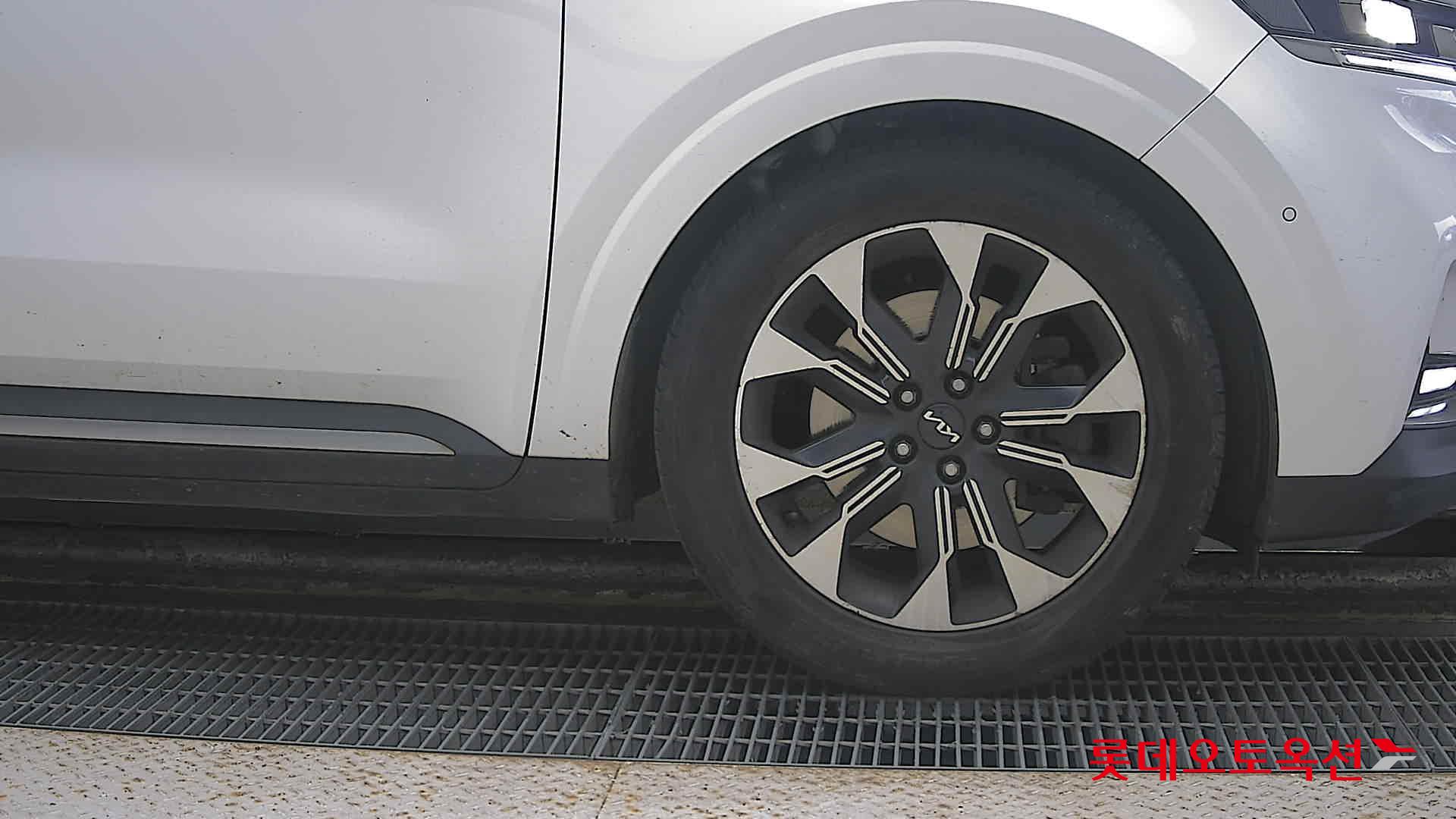 Kia Carnival id 3466786 из Кореи 23