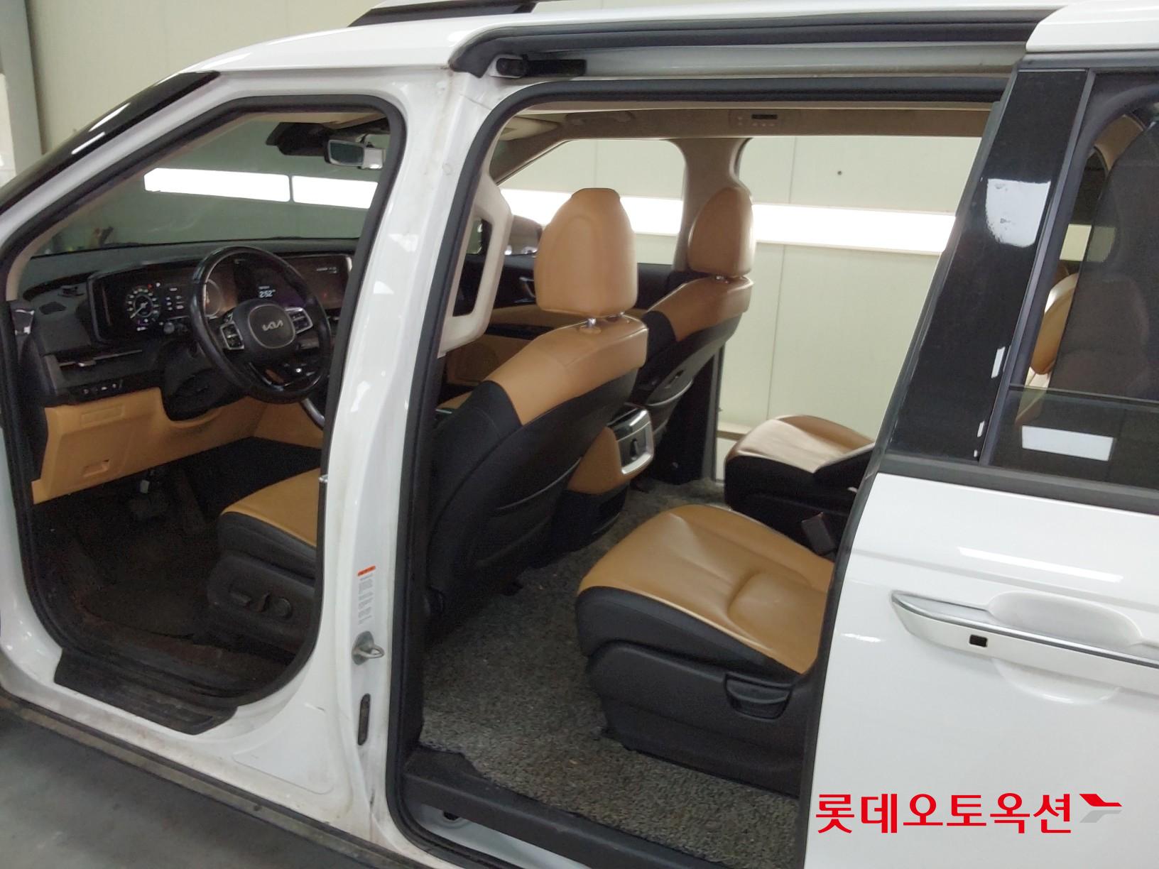 Kia Carnival id 3466786 из Кореи 36