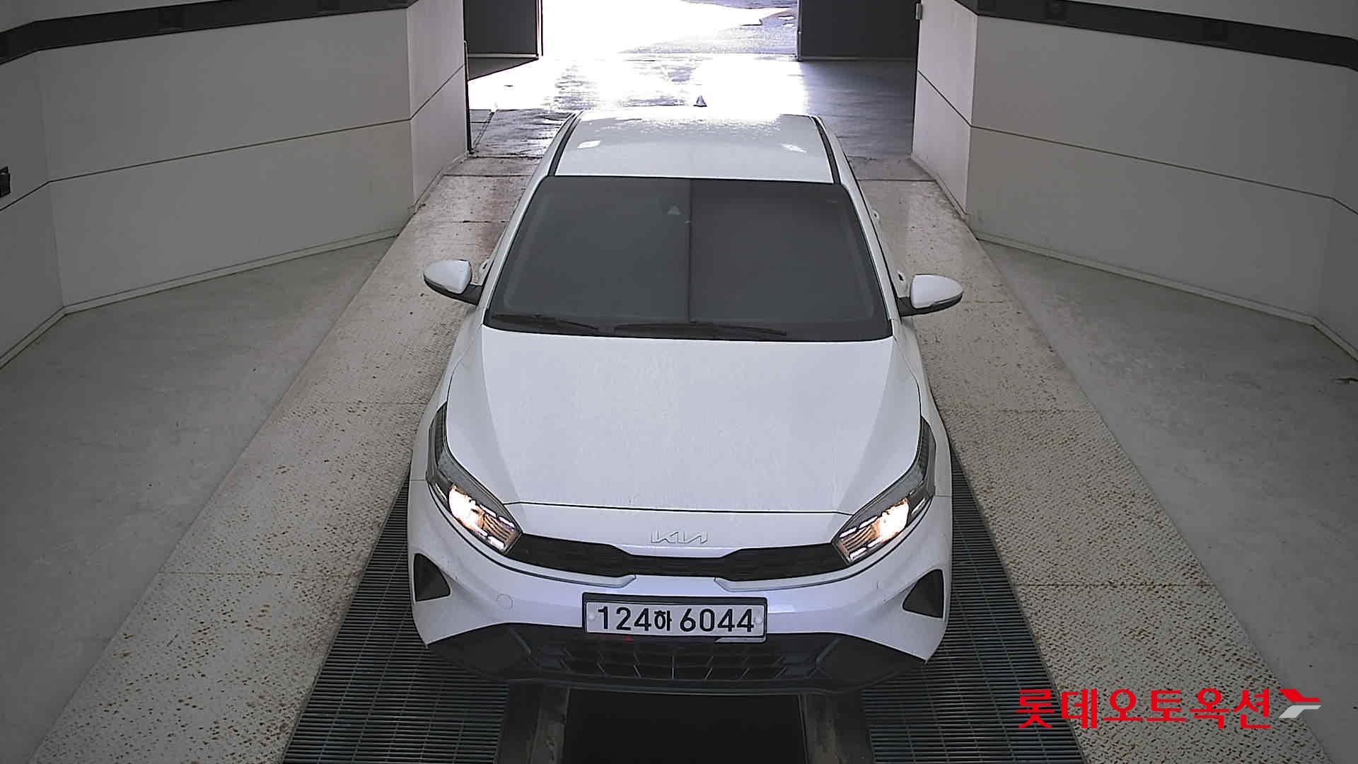 Kia K3 id 3461978 из Кореи 8