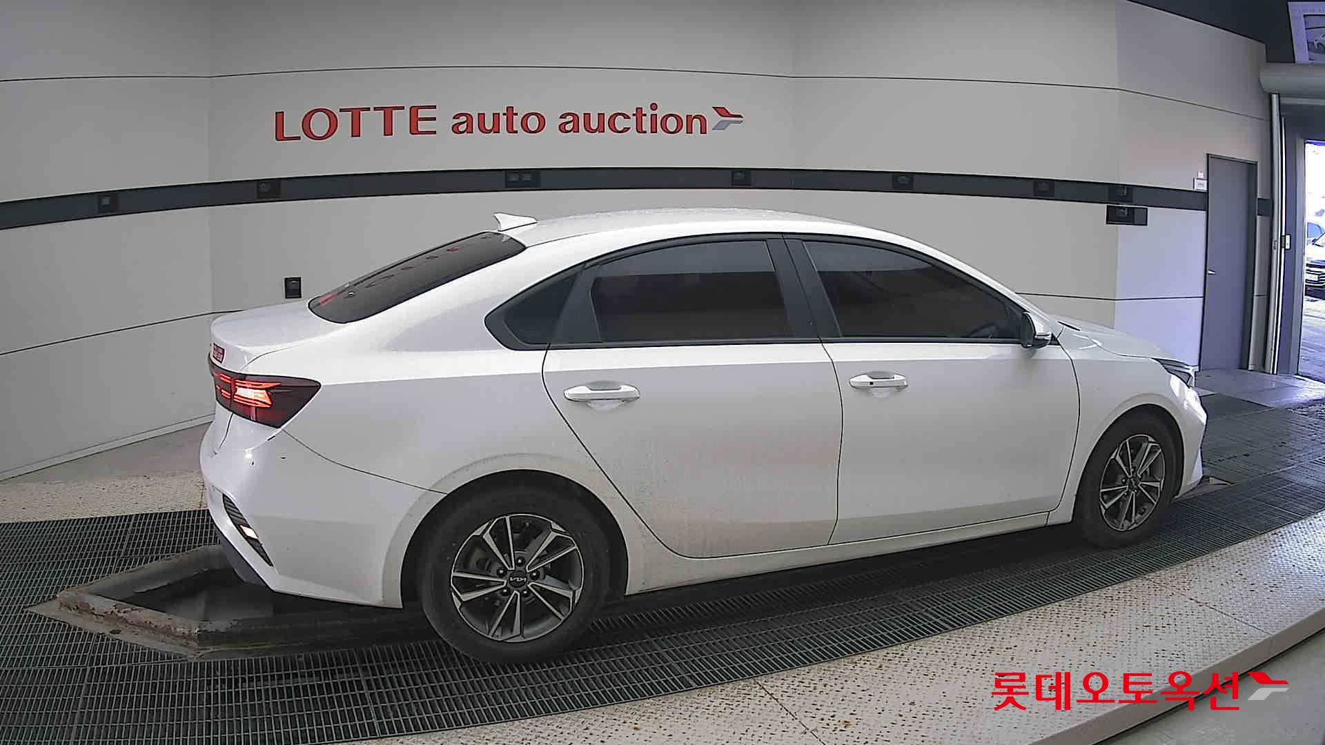 Kia K3 id 3461978 из Кореи 18