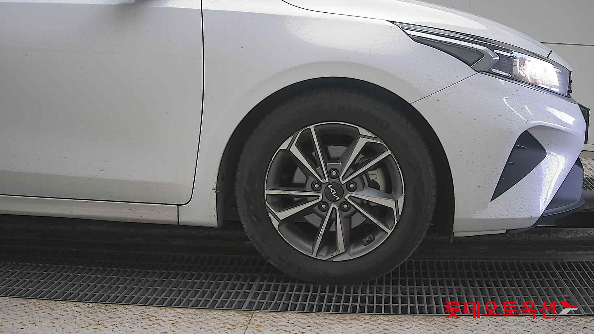 Kia K3 id 3461978 из Кореи 23