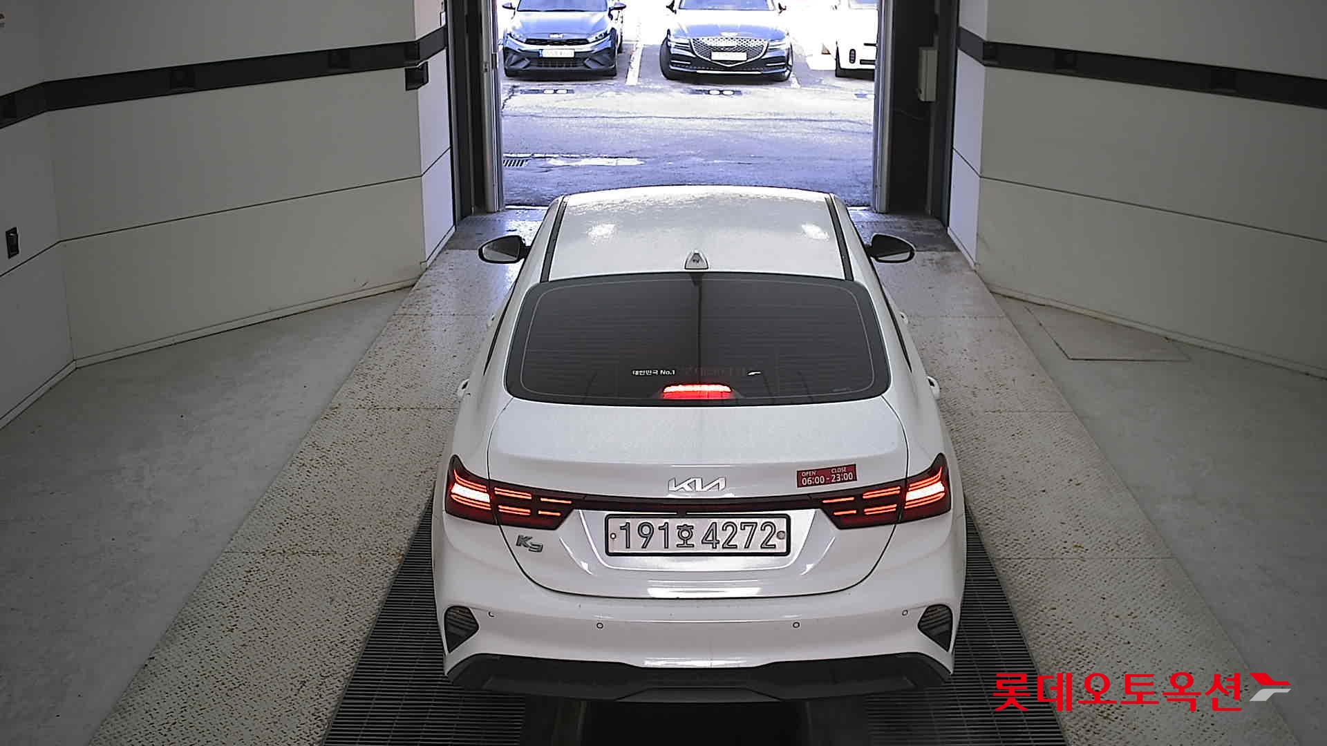 Kia K3 2022 Snow White Pearl из Кореи, фото 5