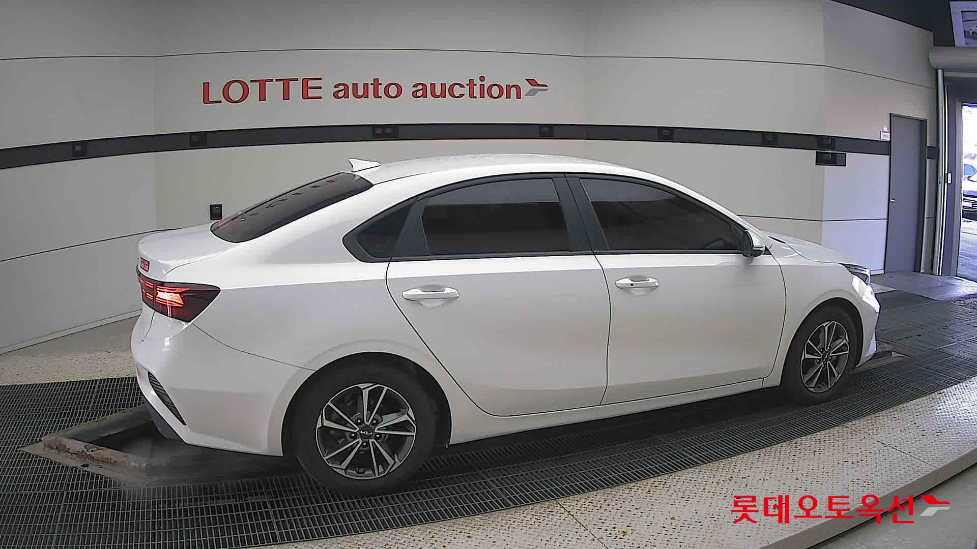 Kia K3 id 3461976 из Кореи 18