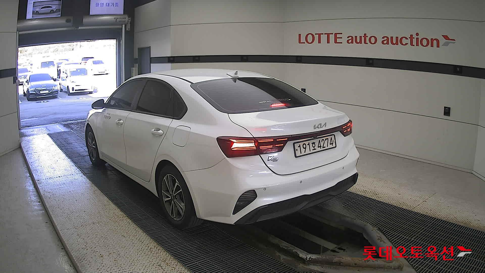 Kia K3 2022 Snow White Pearl из Кореи, фото 6