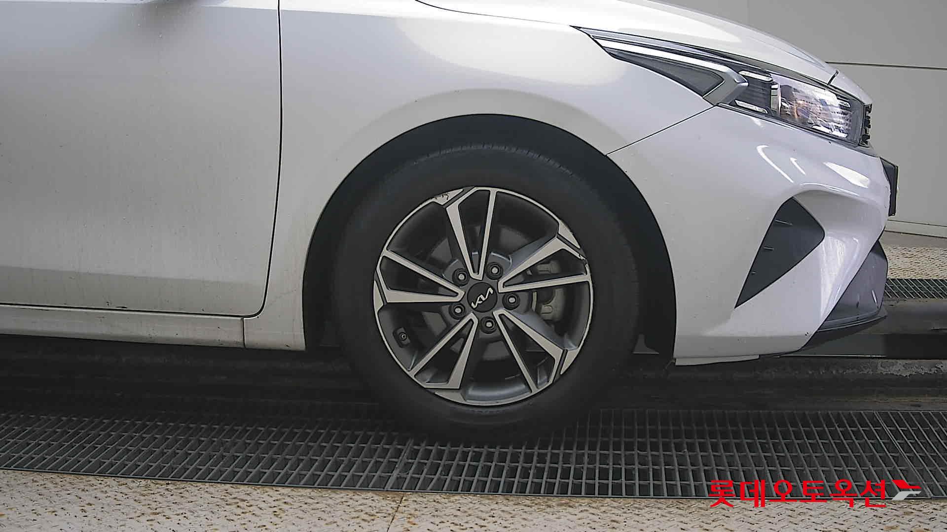 Kia K3 id 3471533 из Кореи 23