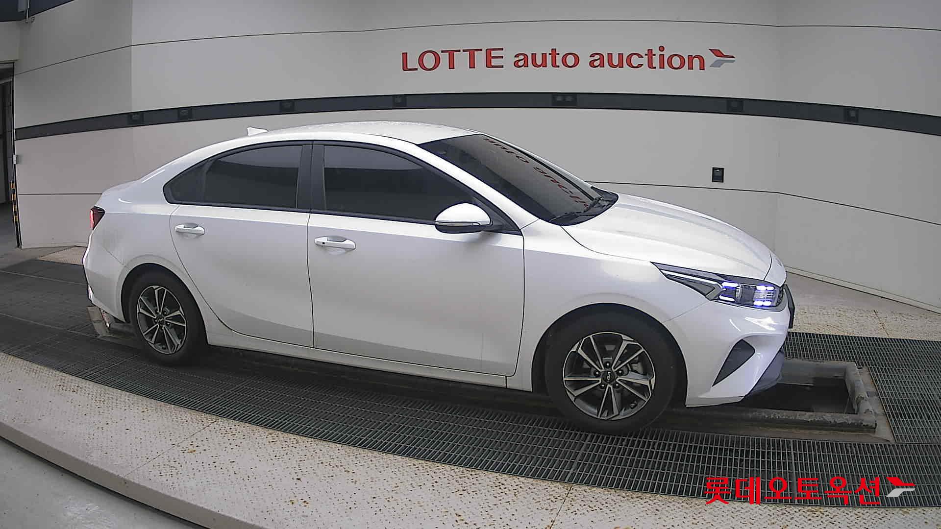 Kia K3 id 3466832 из Кореи 17