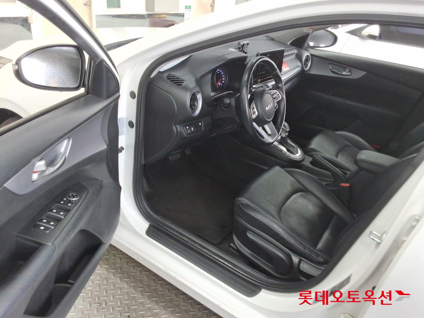 Kia K3 id 3466832 из Кореи 34