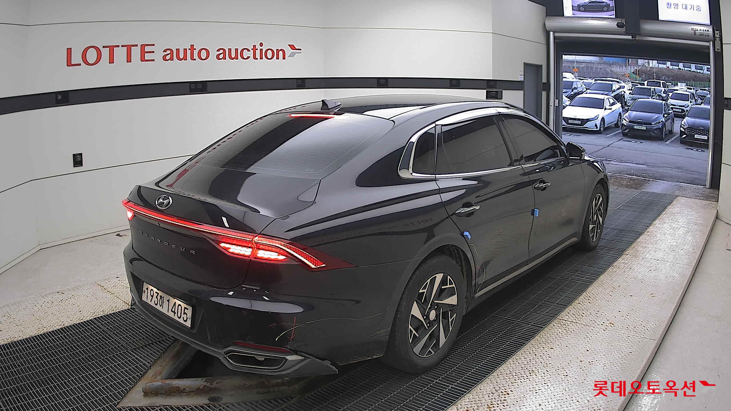 Hyundai Grandeur Hybrid 2022 Midnight Black Pearl из Кореи, фото 4