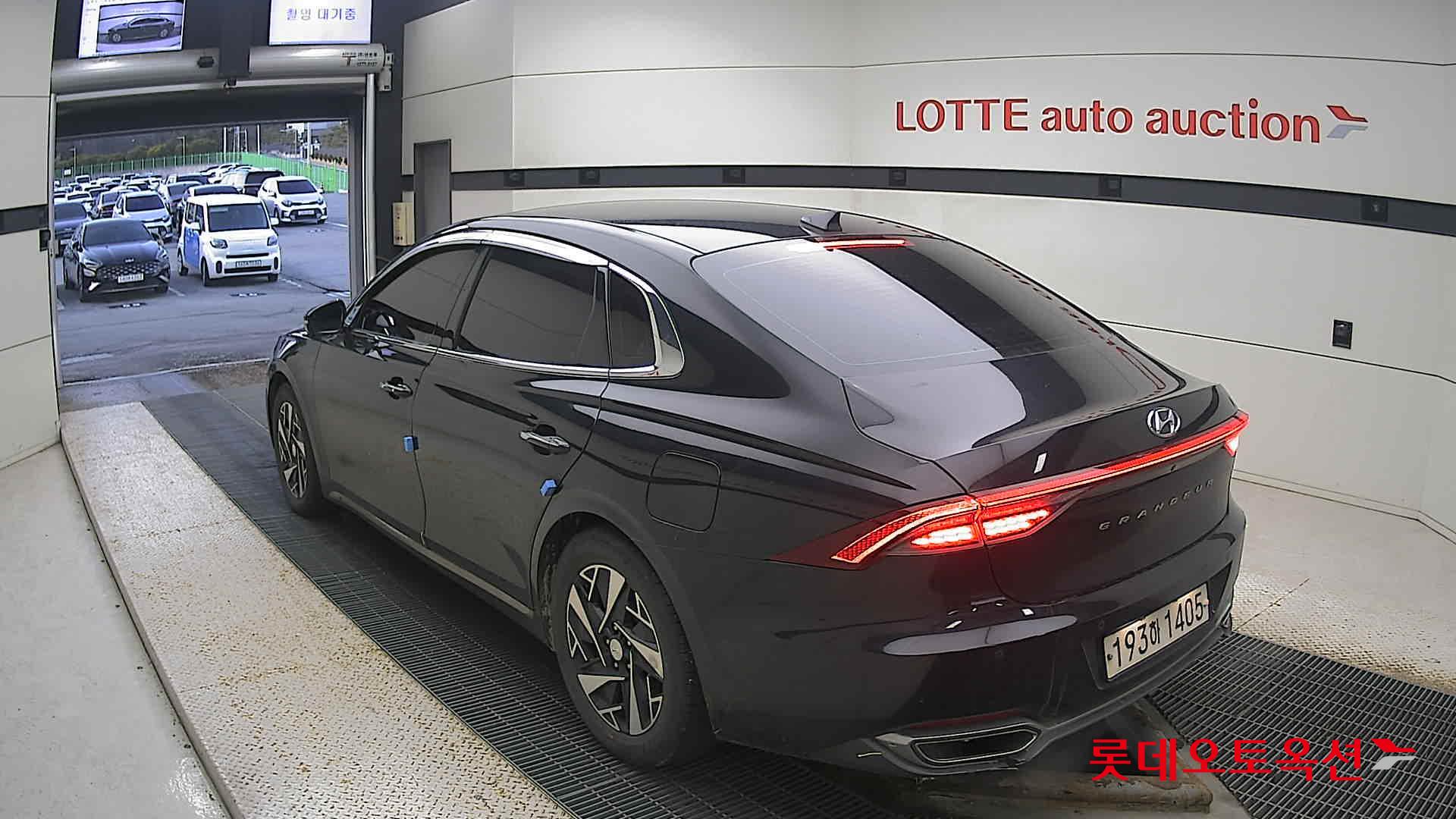 Hyundai Grandeur Hybrid 2022 Midnight Black Pearl из Кореи, фото 6