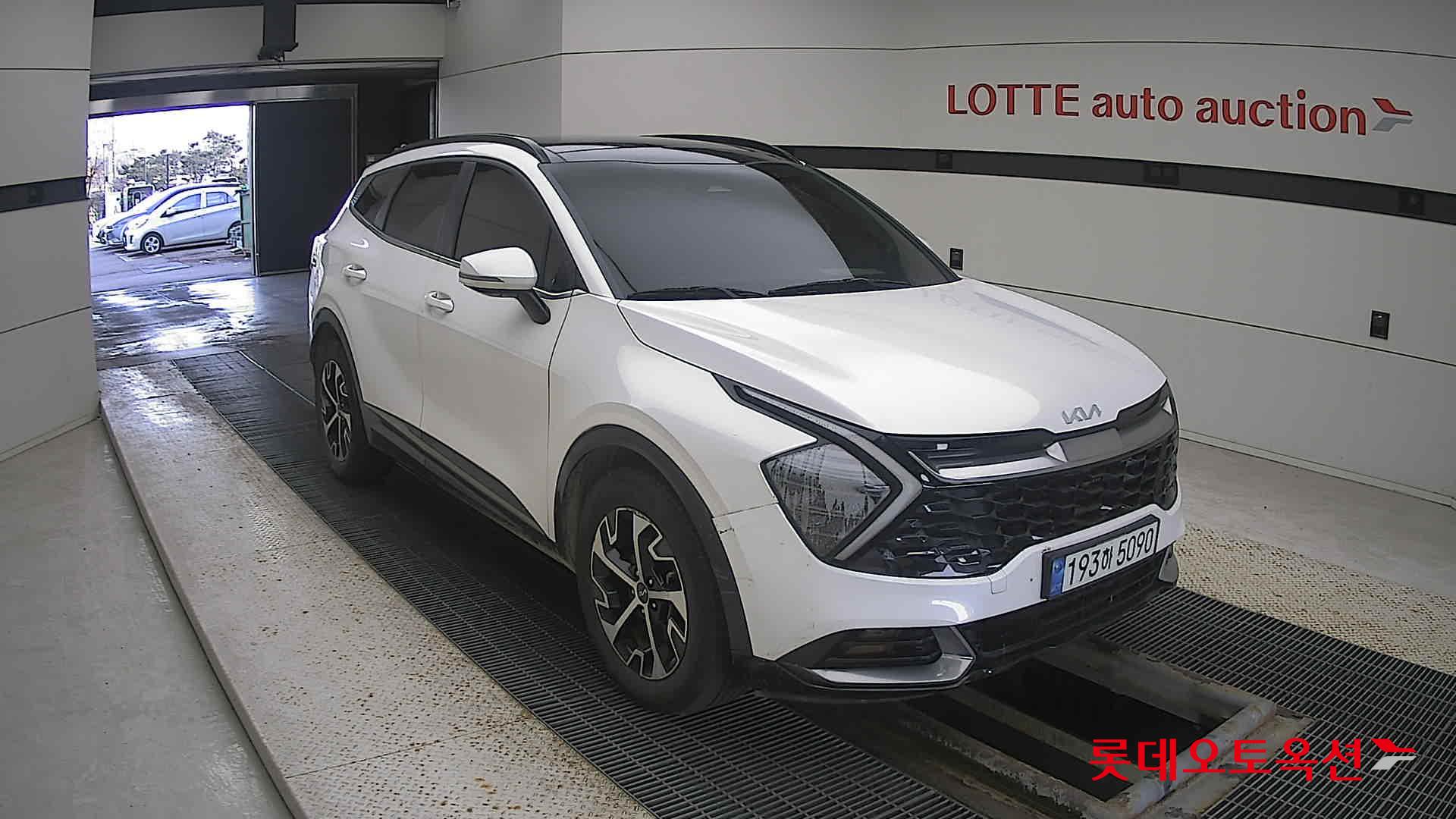 Kia Sportage Hybrid 2022 Snow White Pearl (optional) из Кореи, фото 2