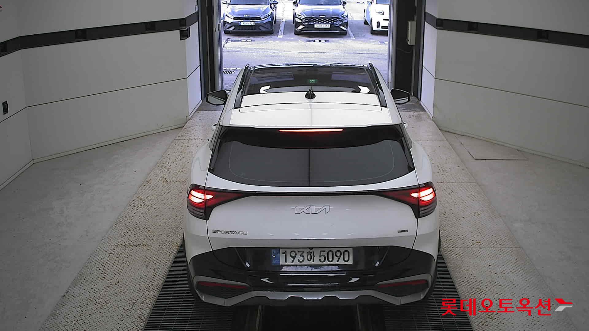 Kia Sportage Hybrid 2022 Snow White Pearl (optional) из Кореи, фото 5