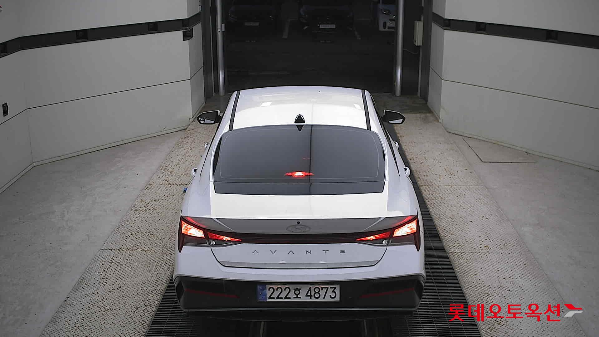 Hyundai Avante 2024 Atlas White из Кореи, фото 5