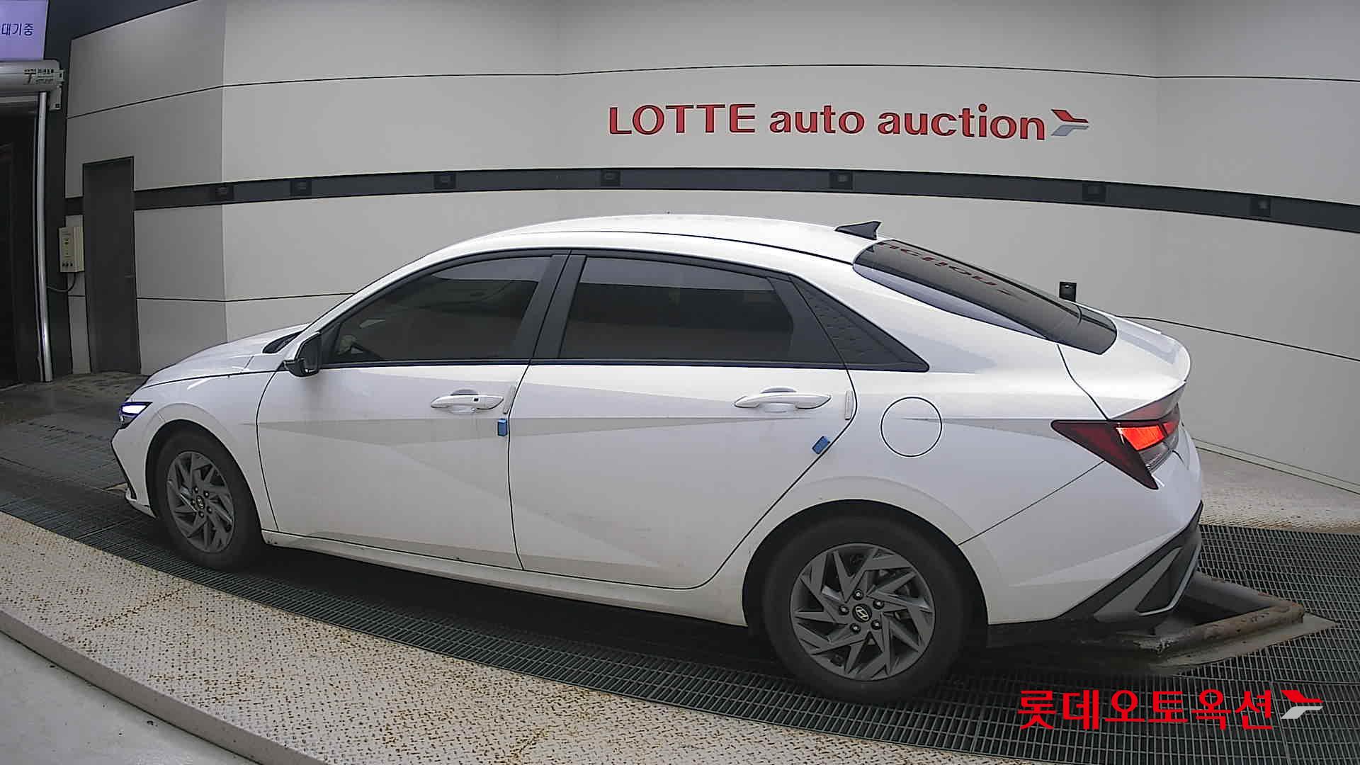 Hyundai Avante id 3466821 из Кореи 11