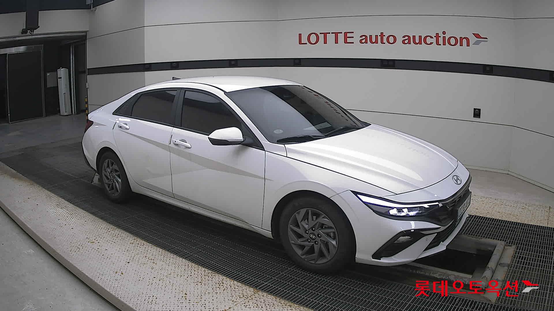 Hyundai Avante id 3466821 из Кореи 16