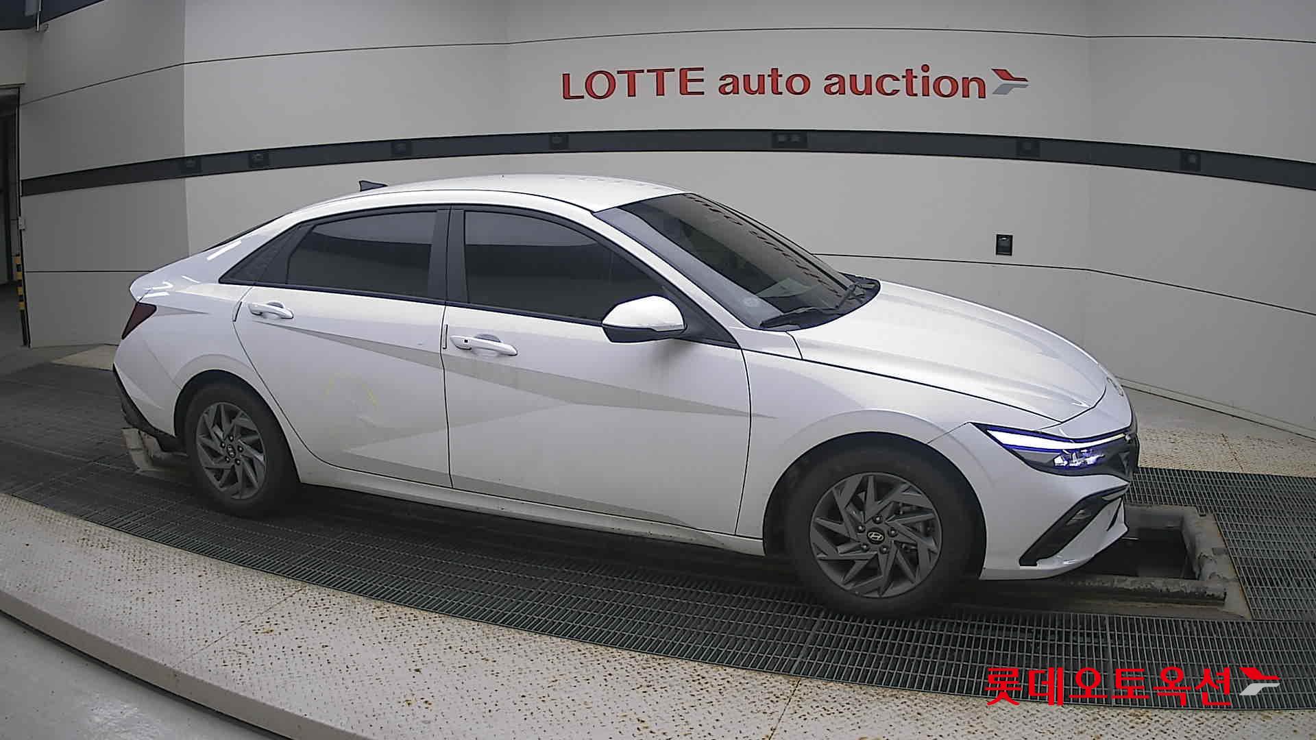 Hyundai Avante id 3466821 из Кореи 17