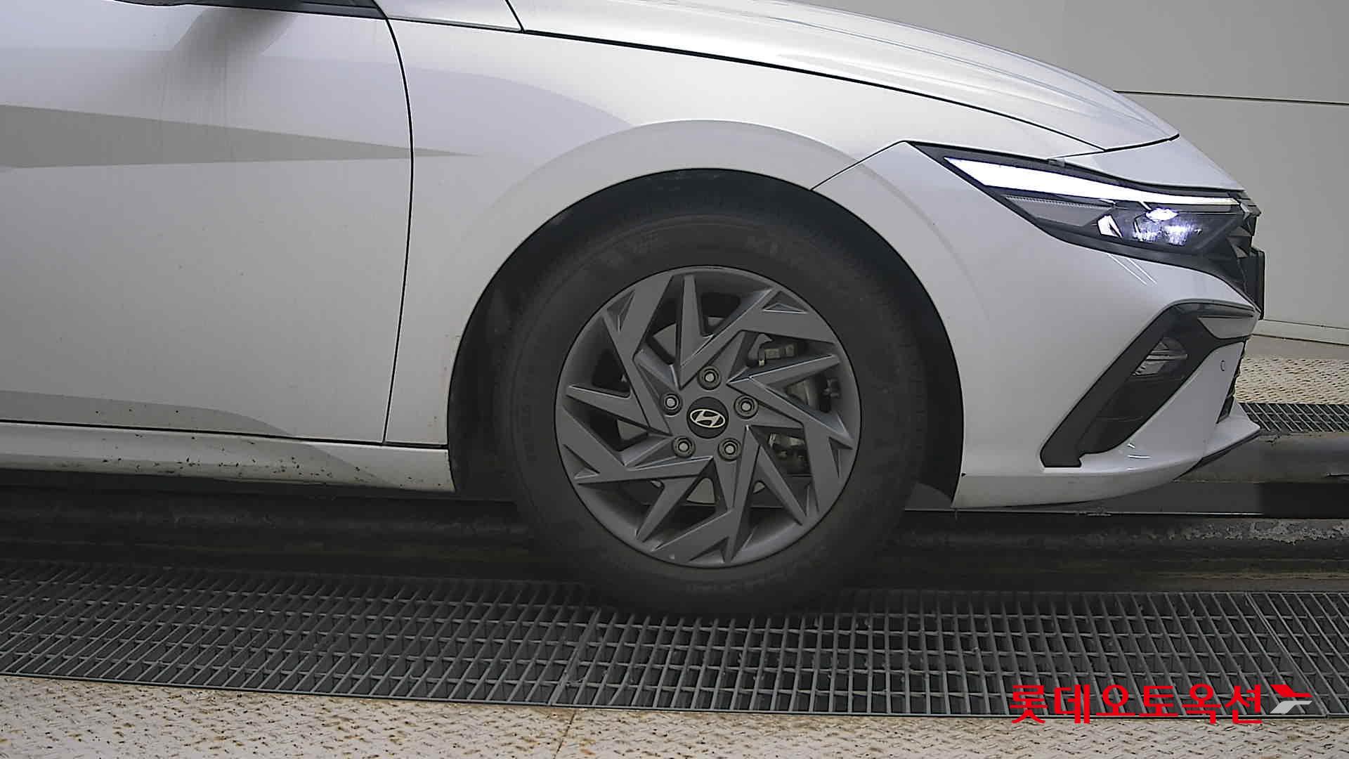 Hyundai Avante id 3466821 из Кореи 23