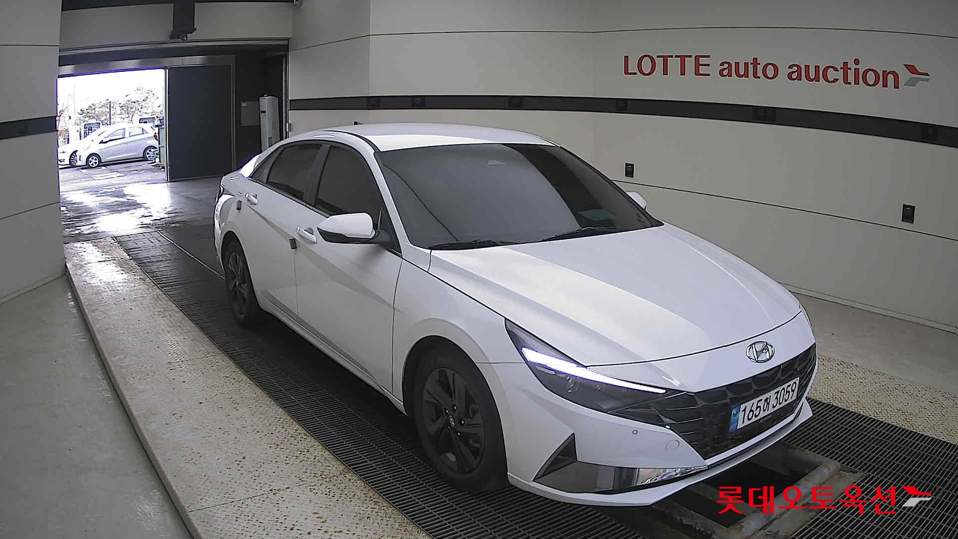 Hyundai Avante 2022 Polar White из Кореи, фото 2