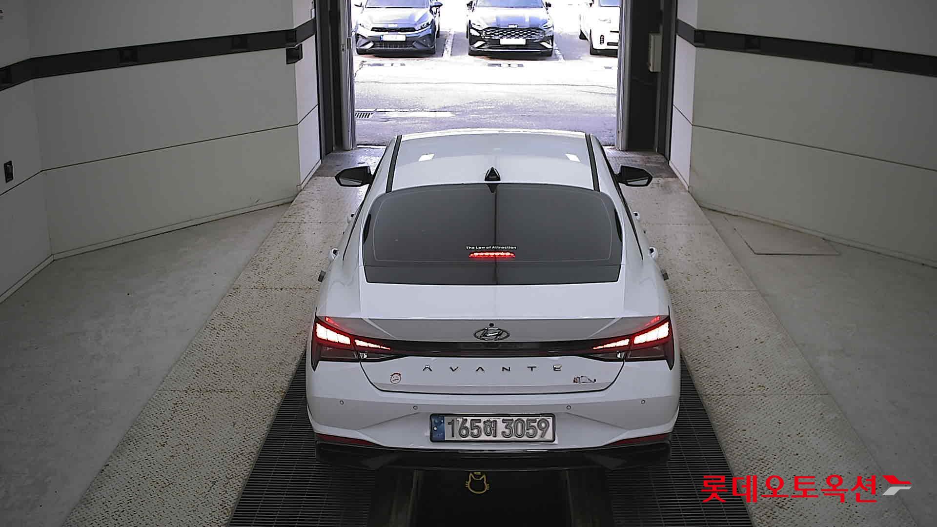 Hyundai Avante 2022 Polar White из Кореи, фото 5