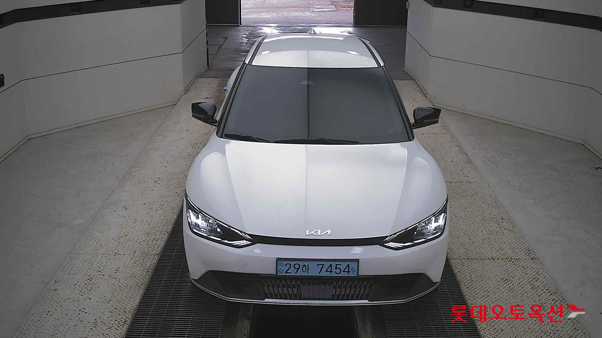 Kia EV6 id 3466787 из Кореи 8