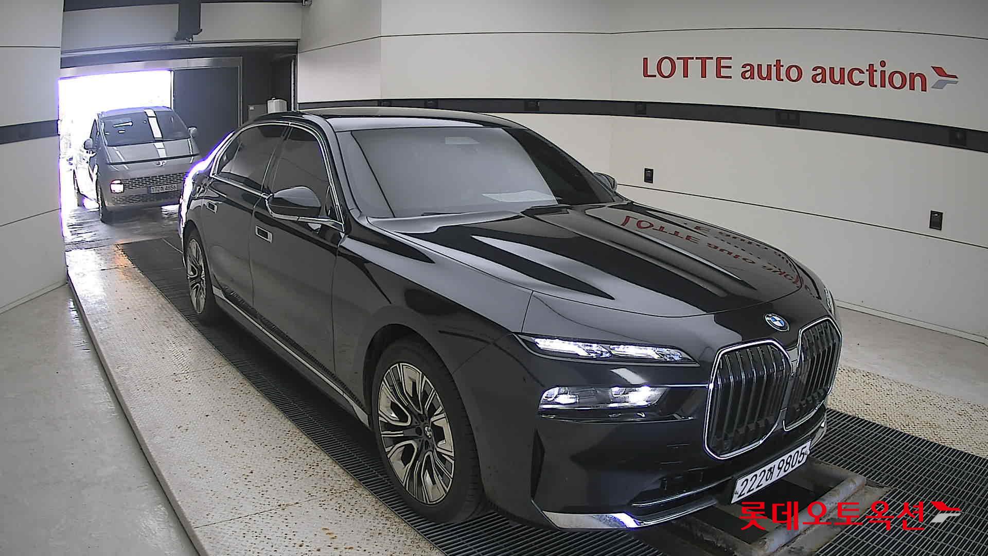 BMW  740i 2023 #475 - SAPPHIRE BLACK [BMW] из Кореи, фото 2