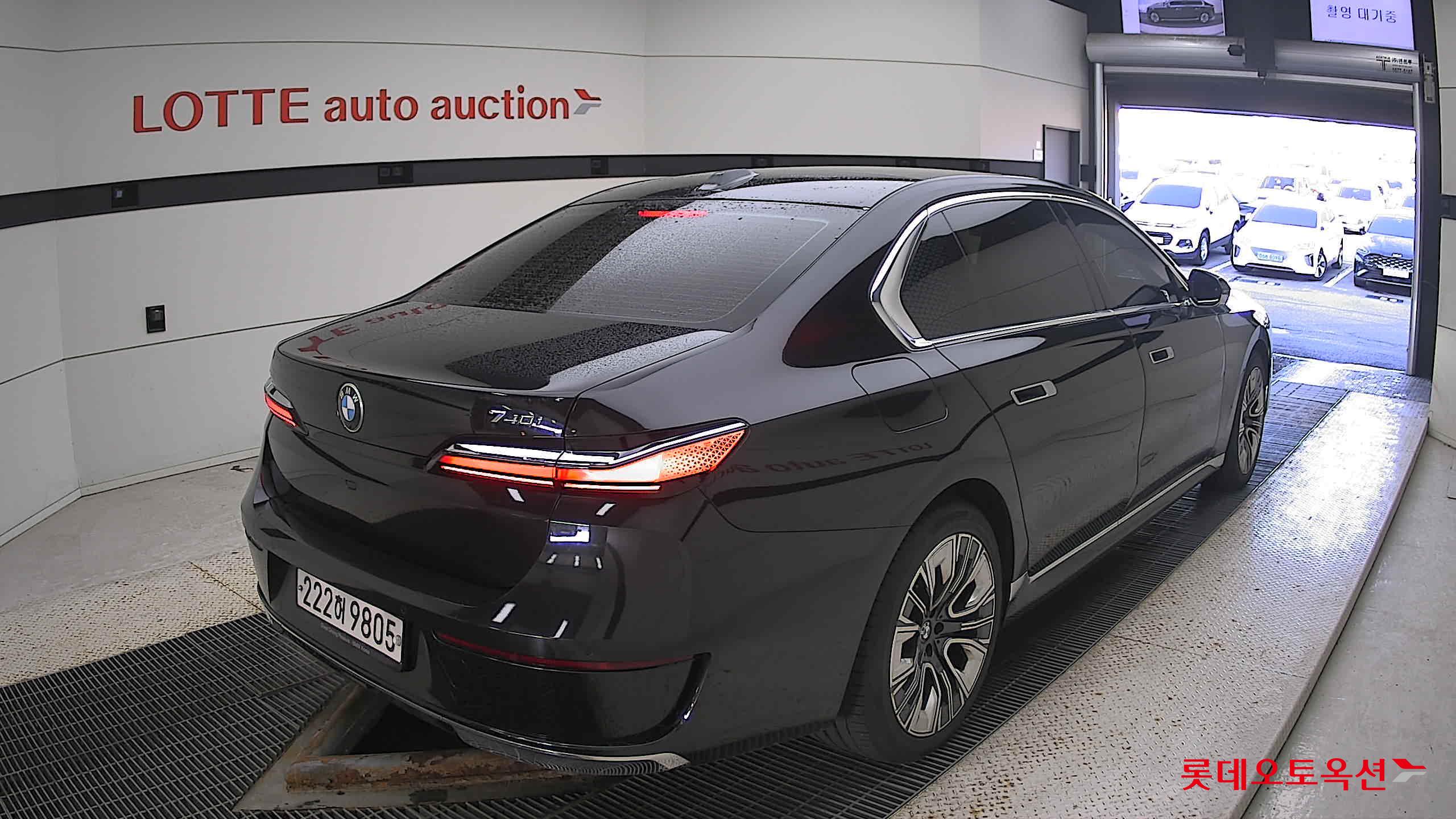 BMW  740i 2023 #475 - SAPPHIRE BLACK [BMW] из Кореи, фото 4