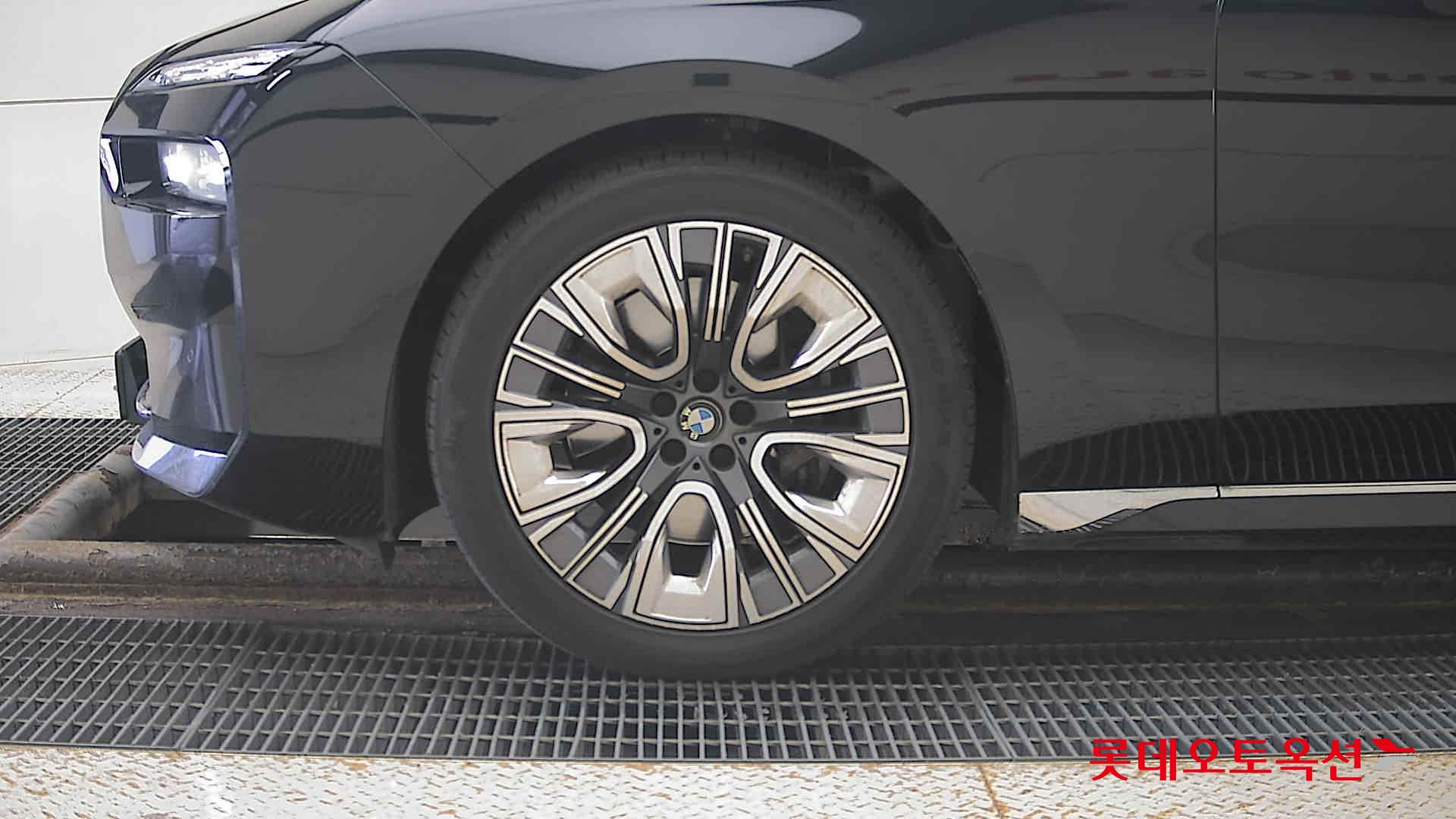 BMW  740i id 3476461 из Кореи 21