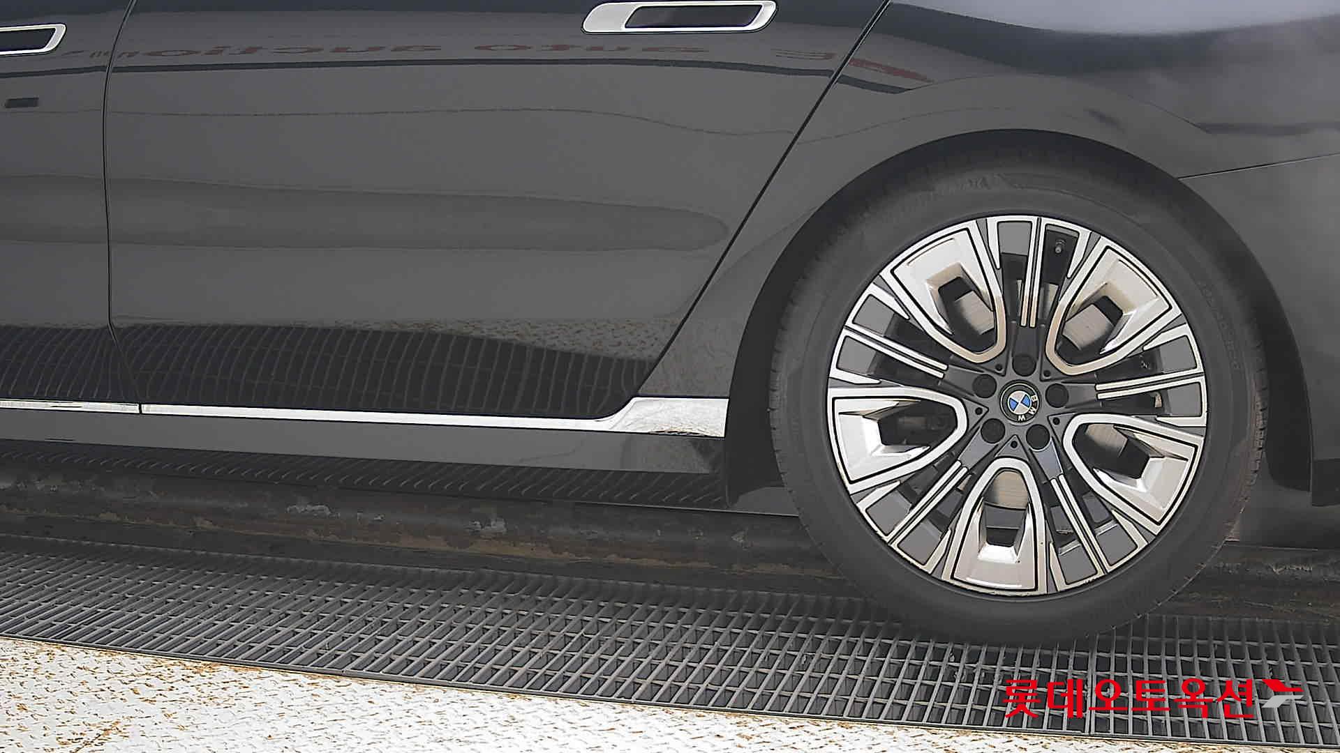 BMW  740i id 3476461 из Кореи 22