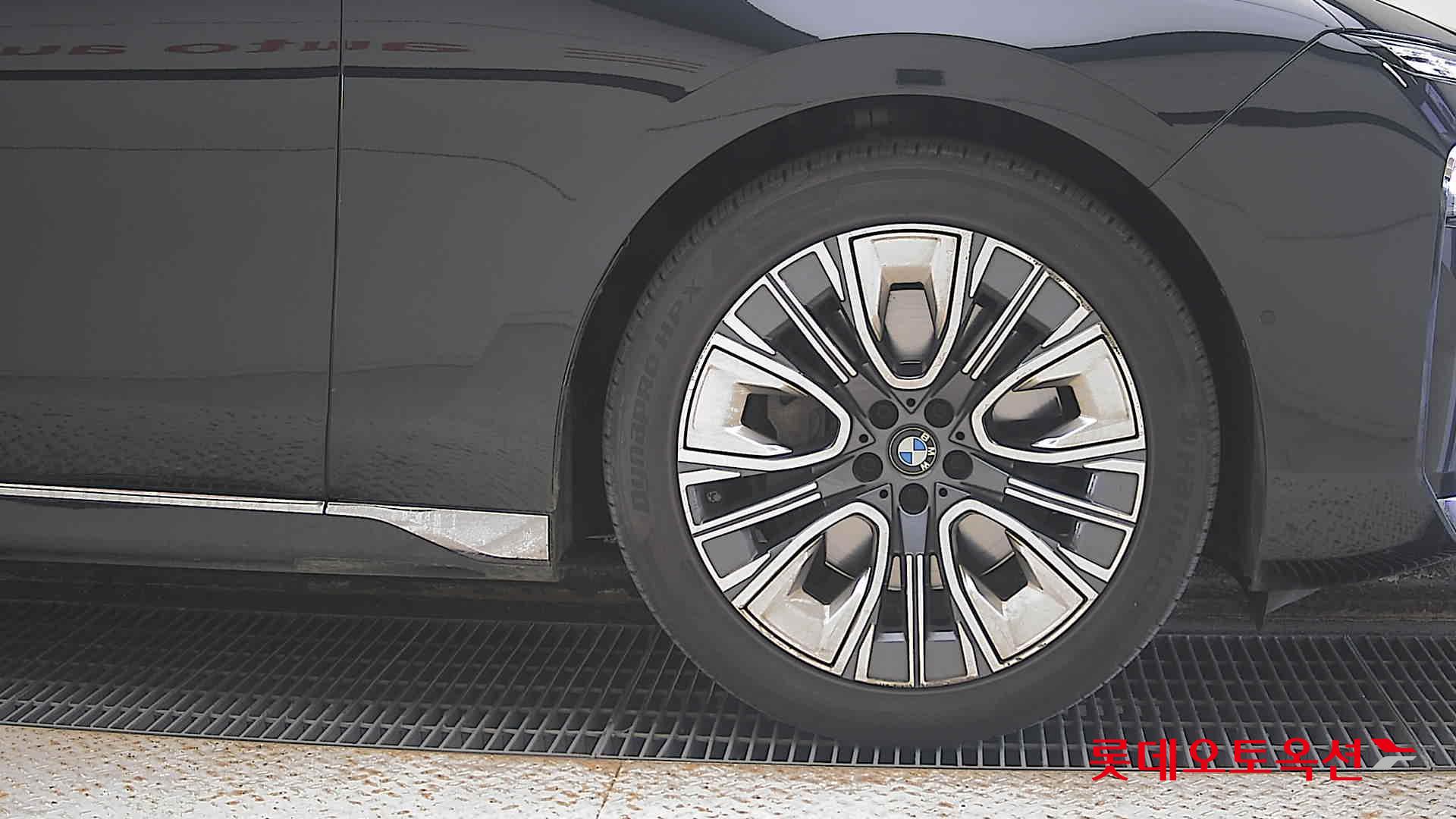 BMW  740i id 3476461 из Кореи 23