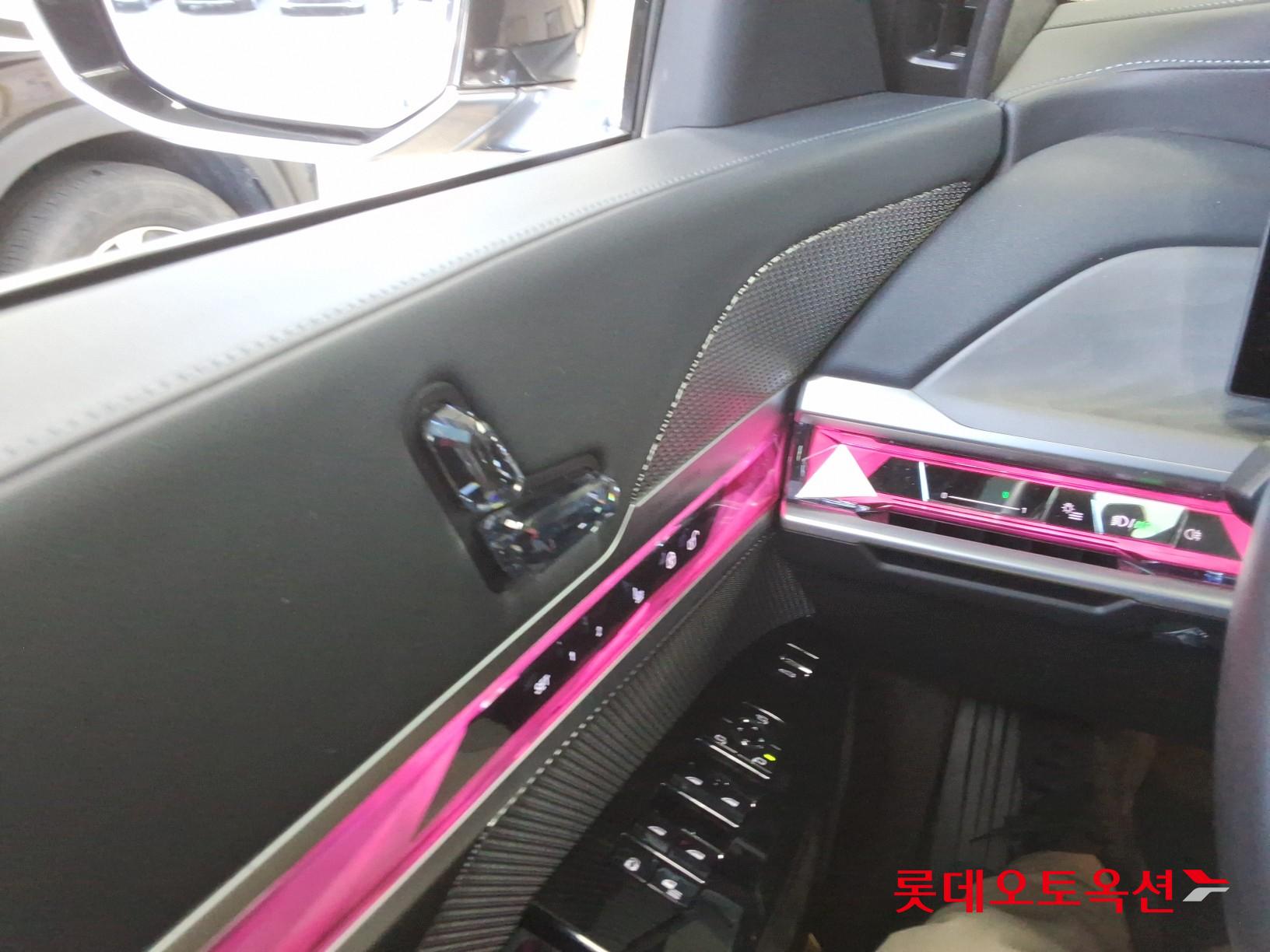 BMW  740i id 3476461 из Кореи 28